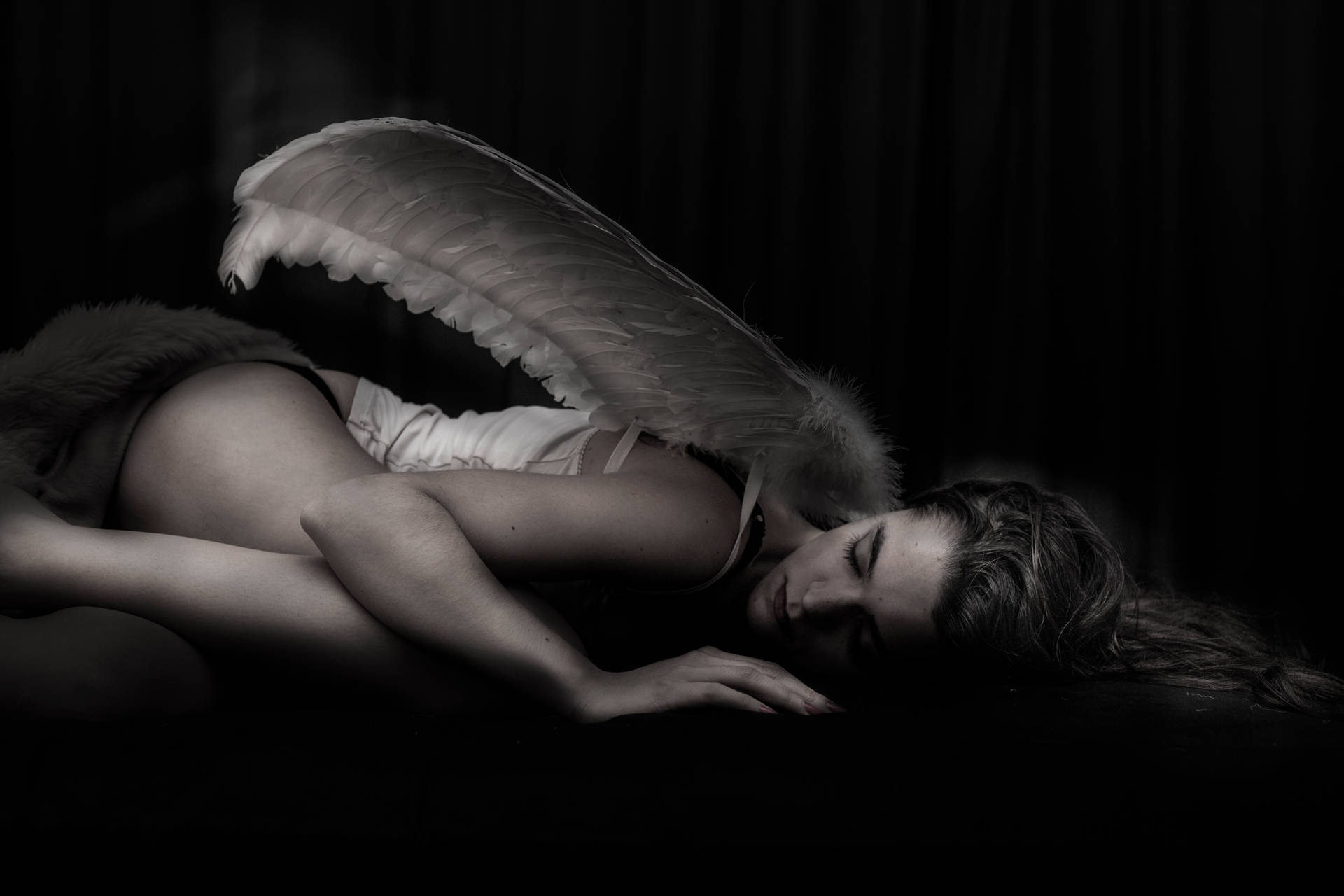 4992X3328 Angel Wallpaper and Background
