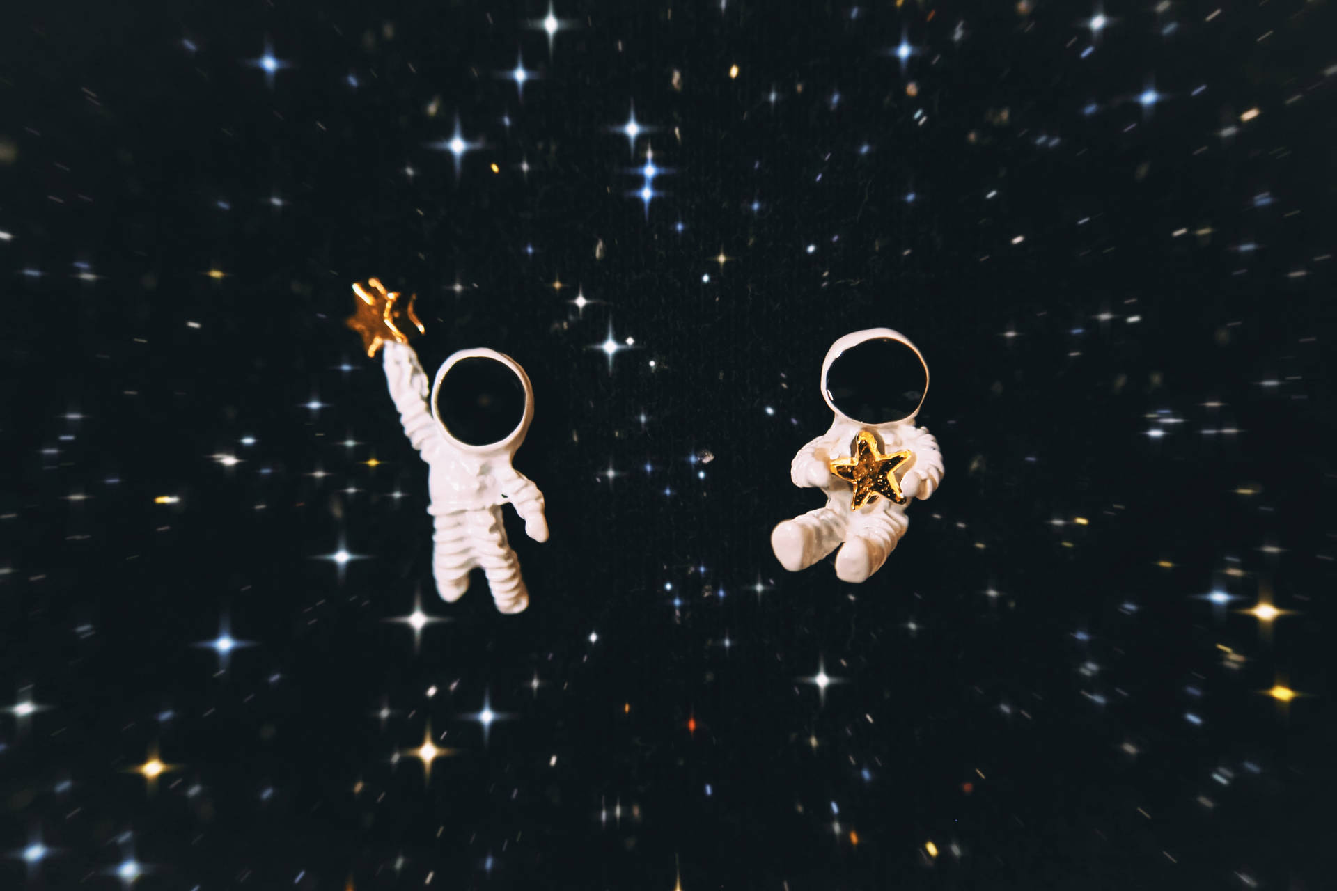 5024X3349 Astronaut Wallpaper and Background