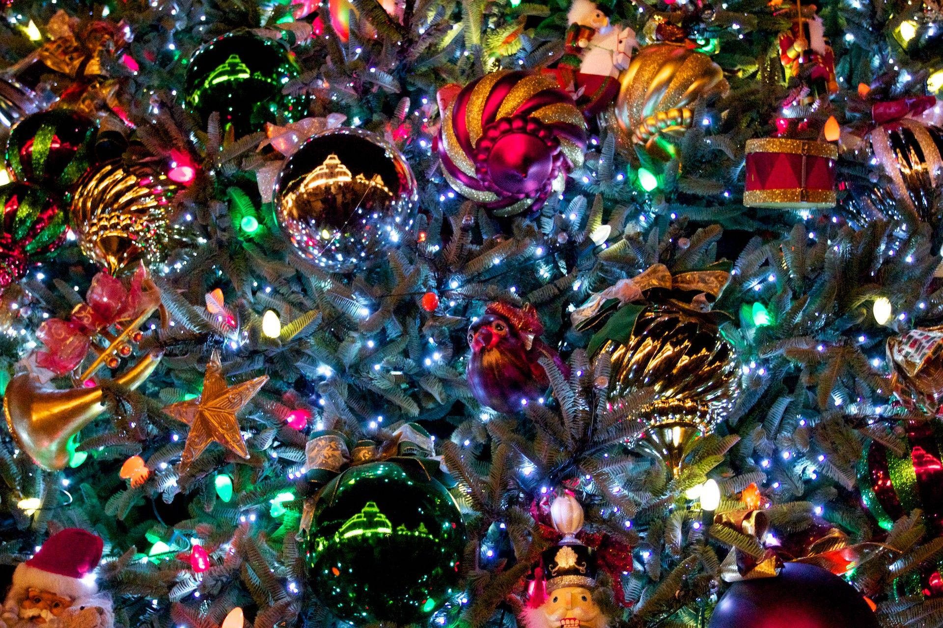 1920X1280 Christmas Tree Wallpaper and Background
