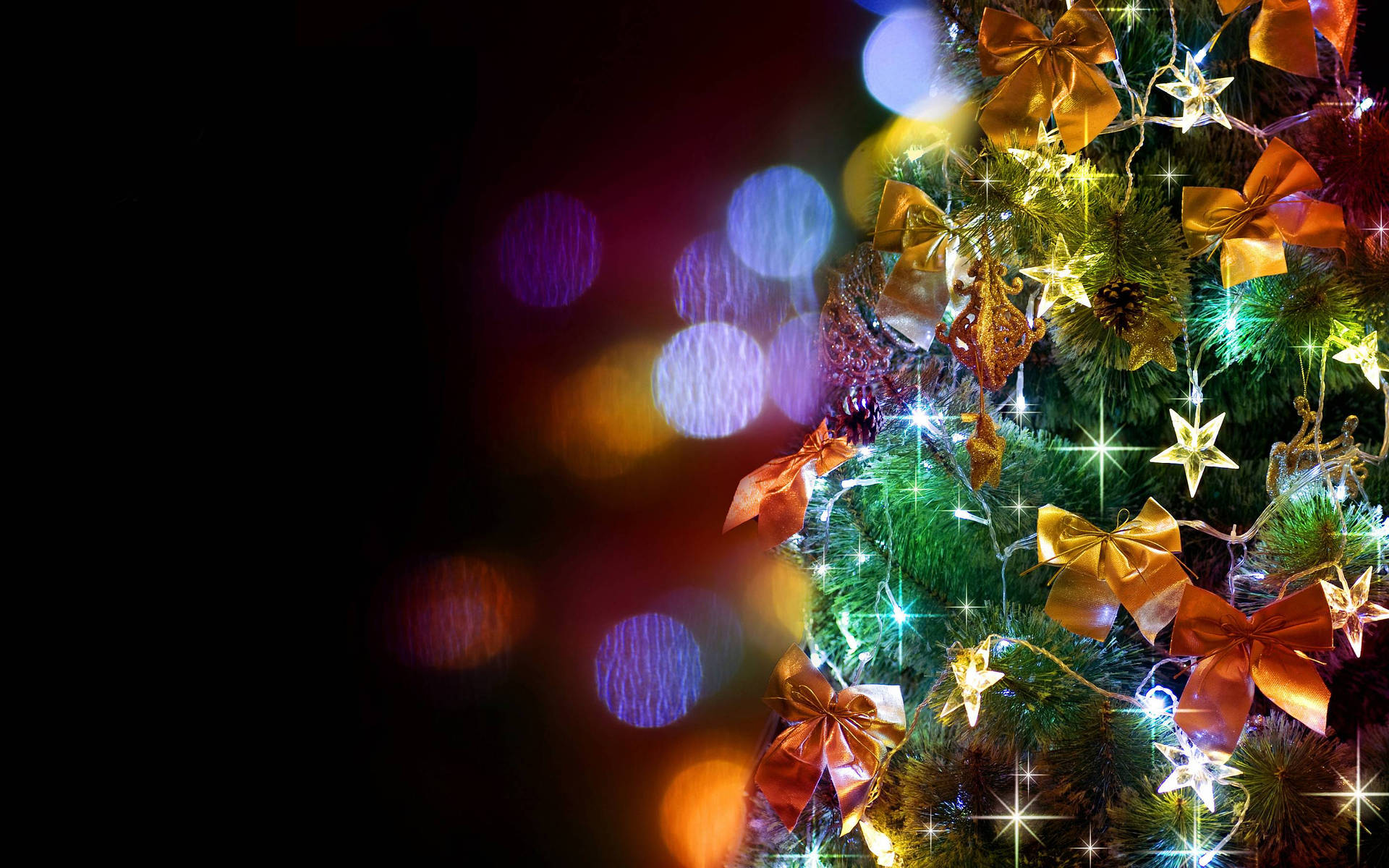 2880X1800 Christmas Tree Wallpaper and Background