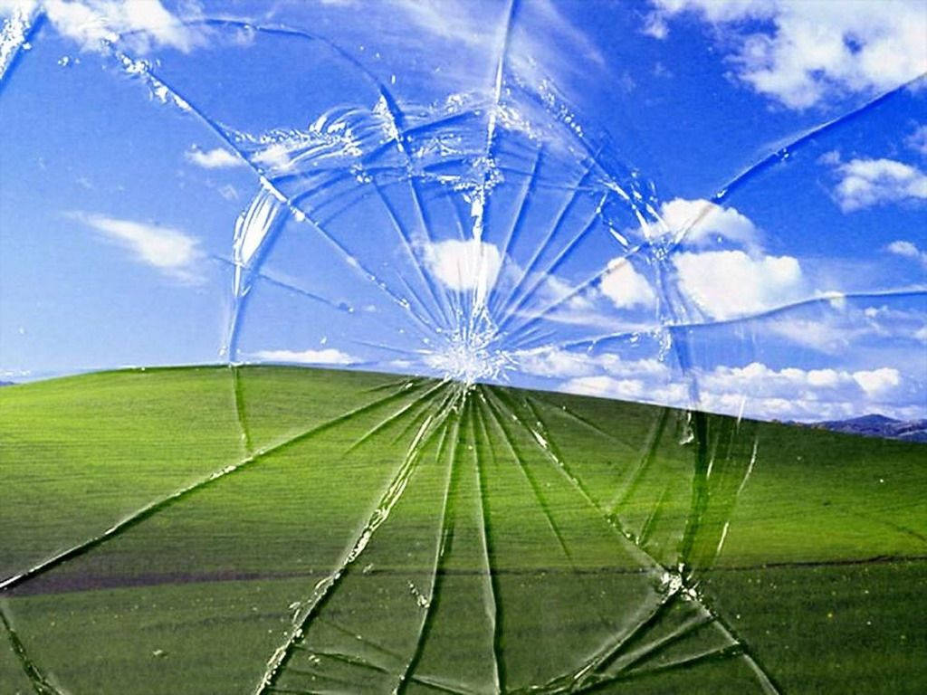 1024X768 Cracked Screen Wallpaper and Background