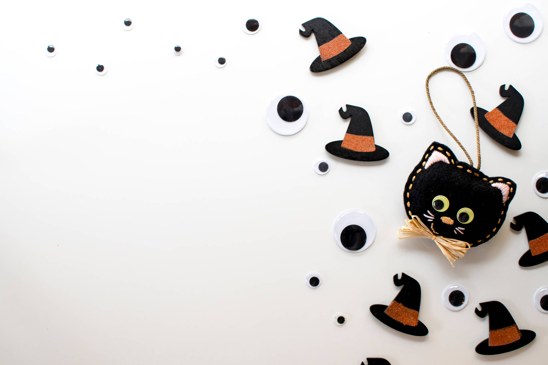 5568X3712 Cute Halloween Wallpaper and Background