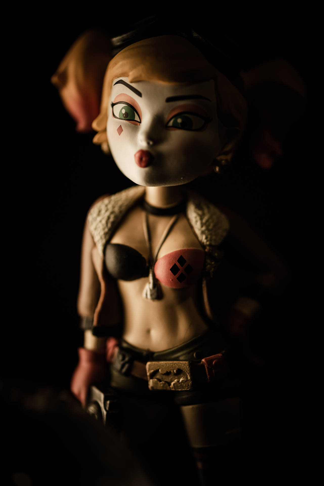 2002X3000 Harley Quinn Wallpaper and Background