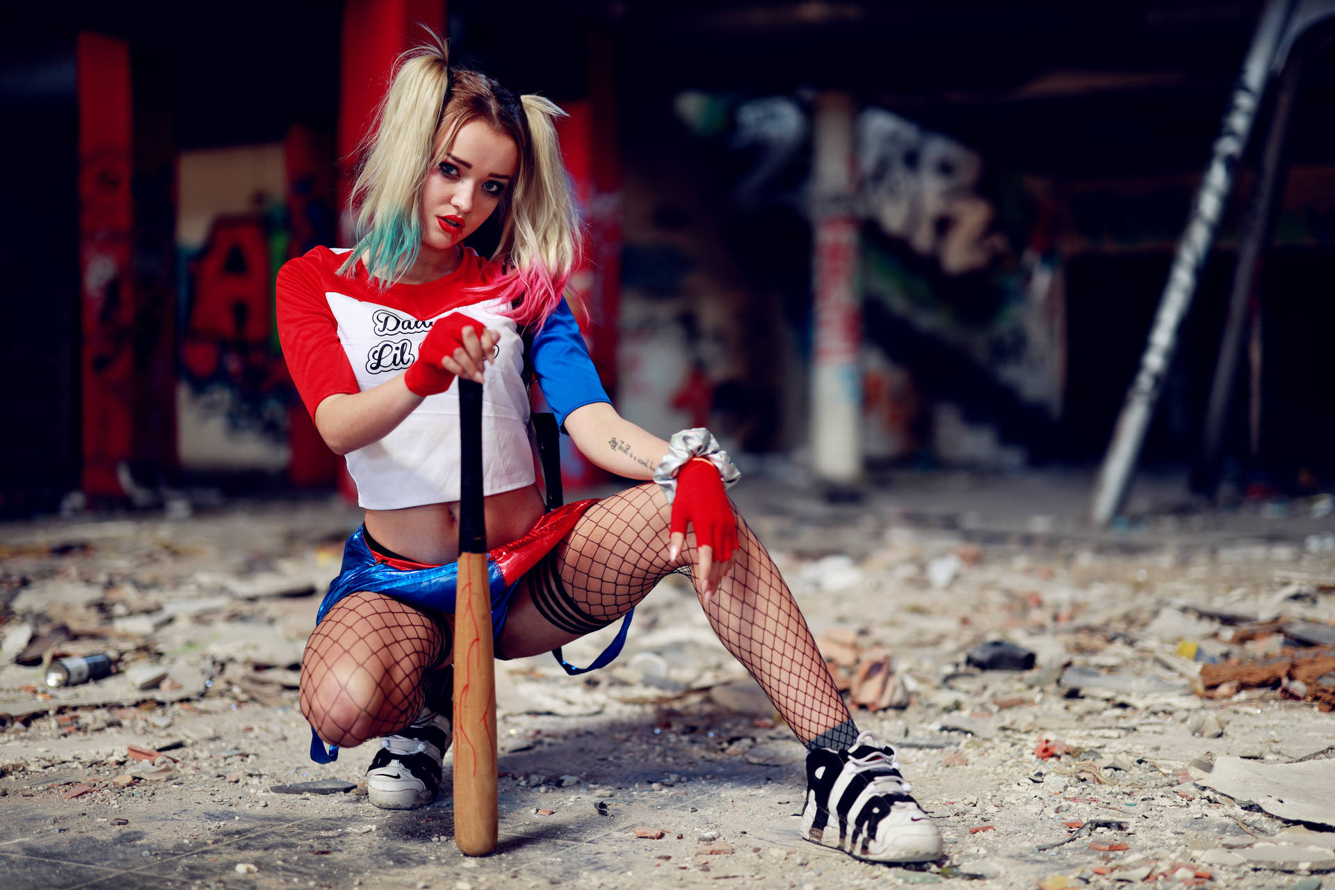 6720X4480 Harley Quinn Wallpaper and Background