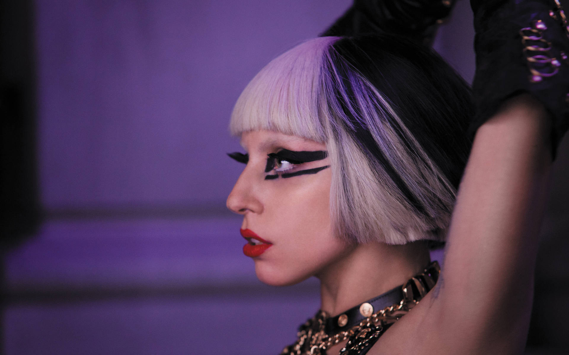 2880X1800 Lady Gaga Wallpaper and Background