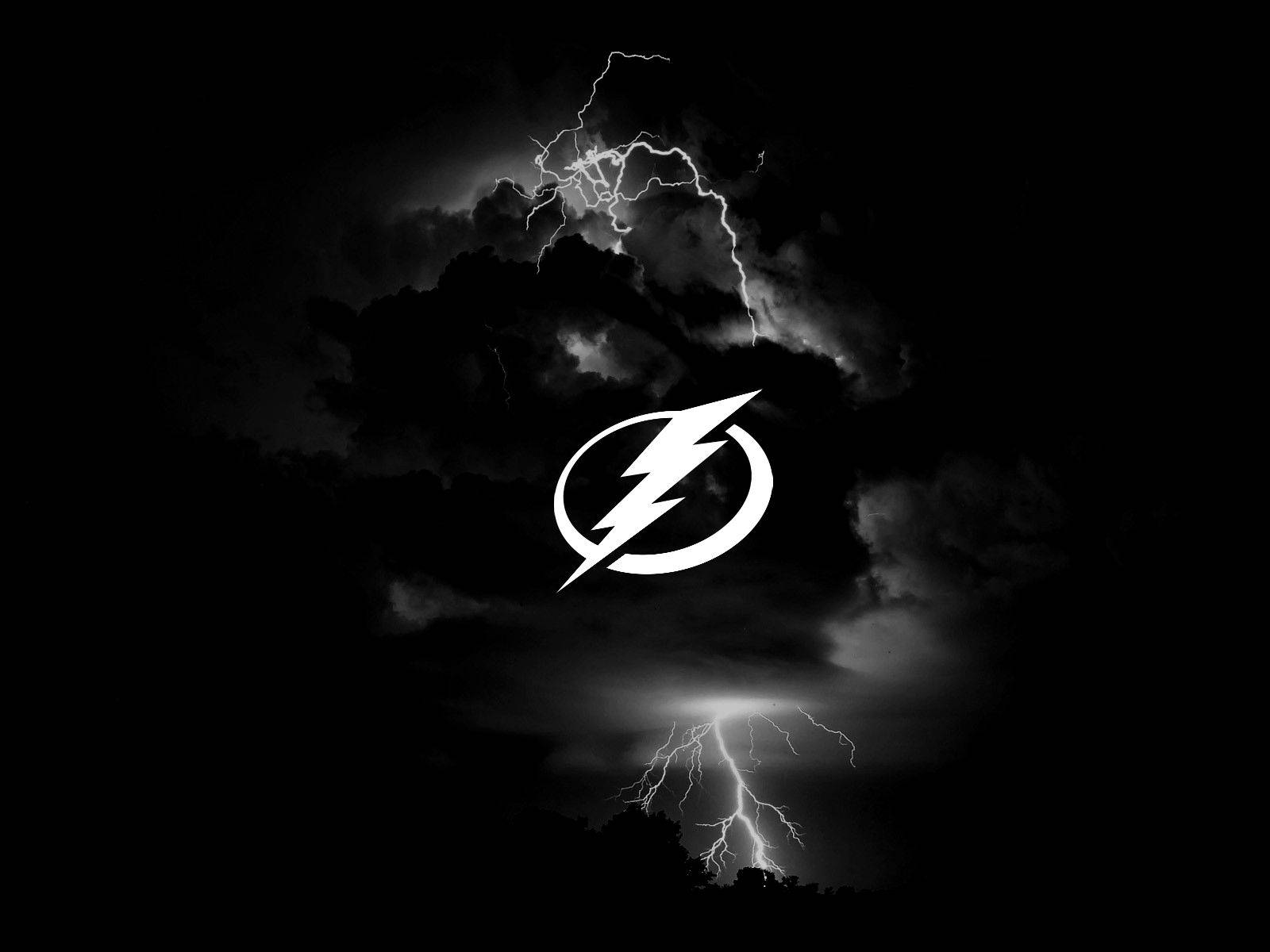 1600X1200 Lightning Wallpaper and Background