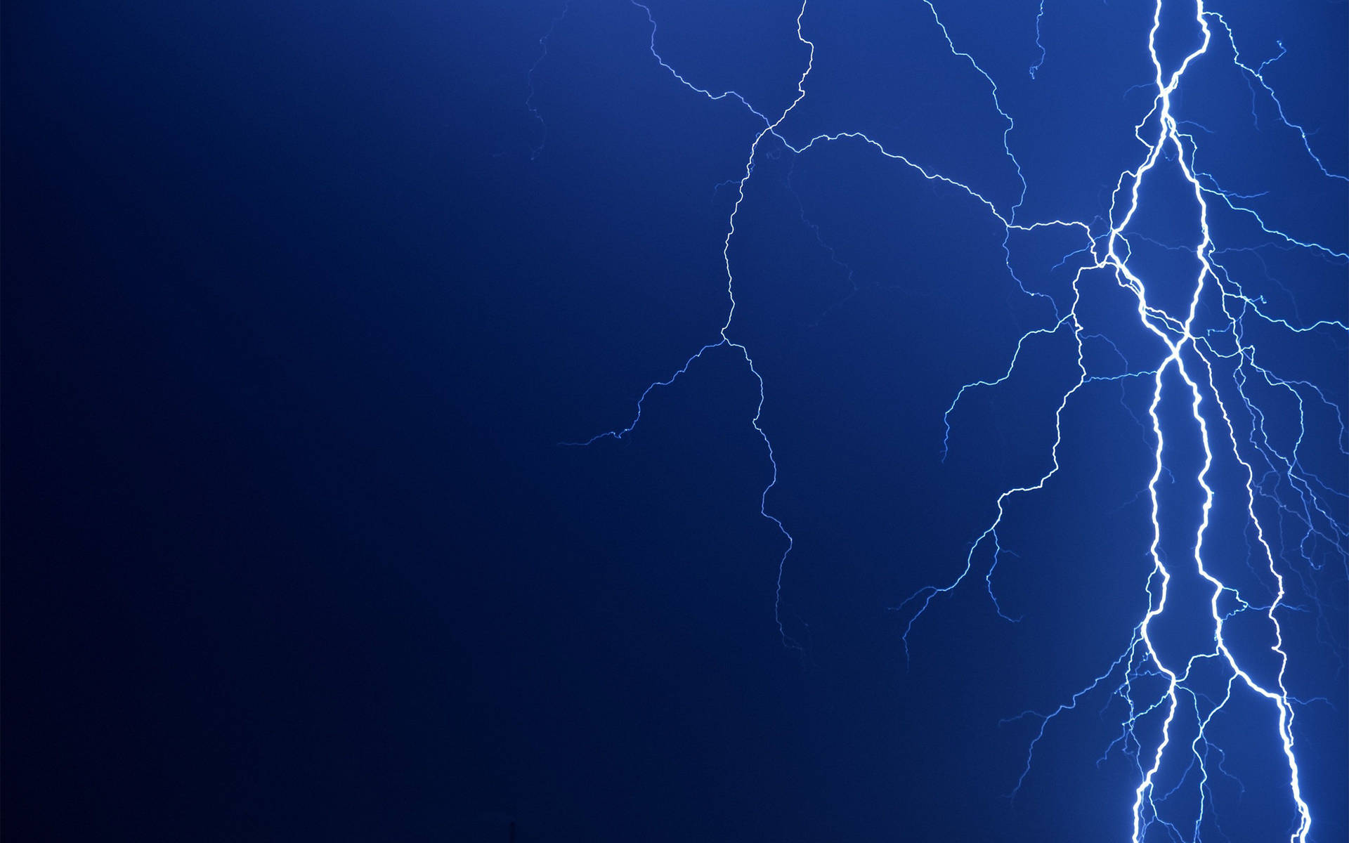3840X2400 Lightning Wallpaper and Background