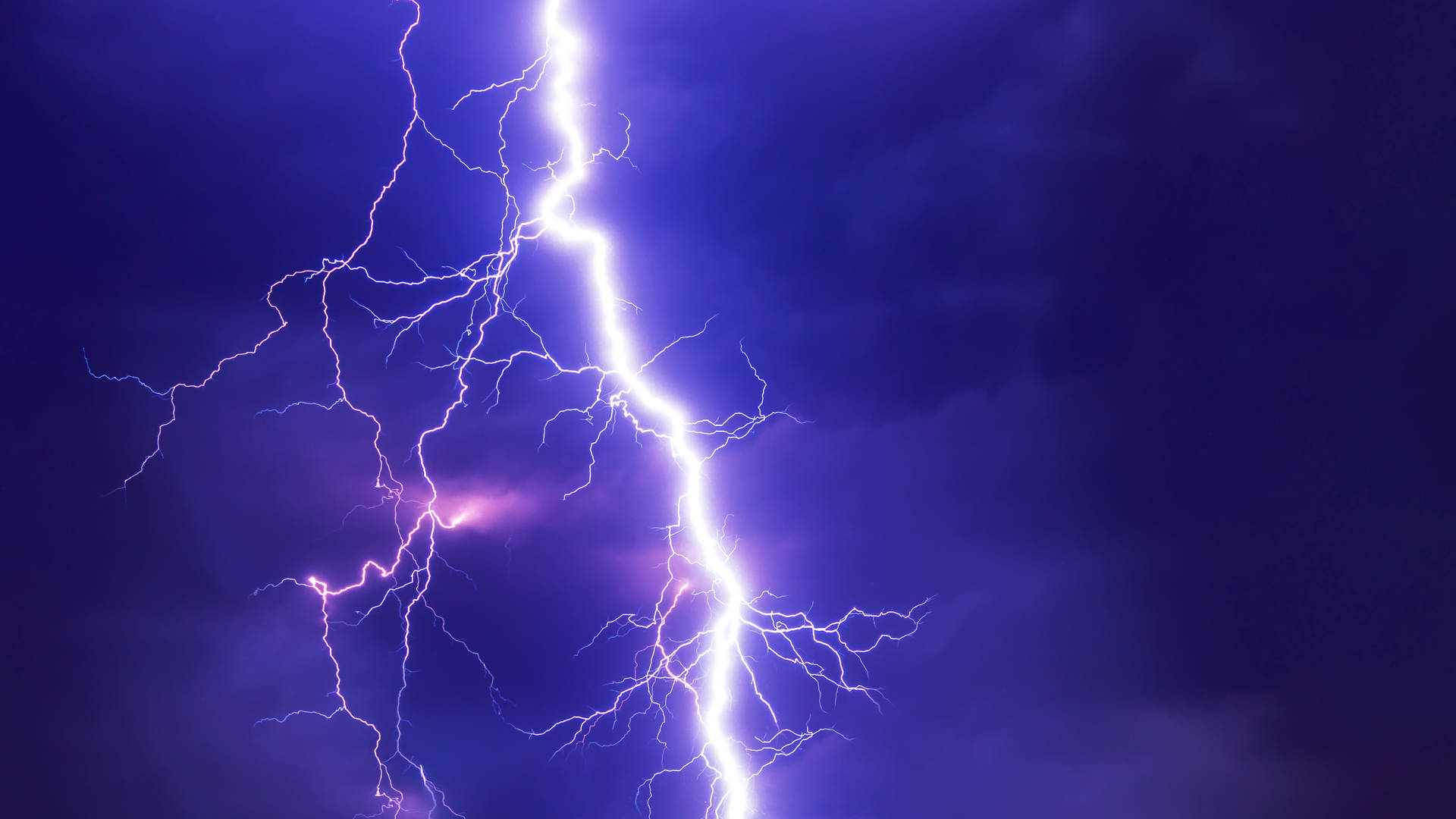 5885X3310 Lightning Wallpaper and Background