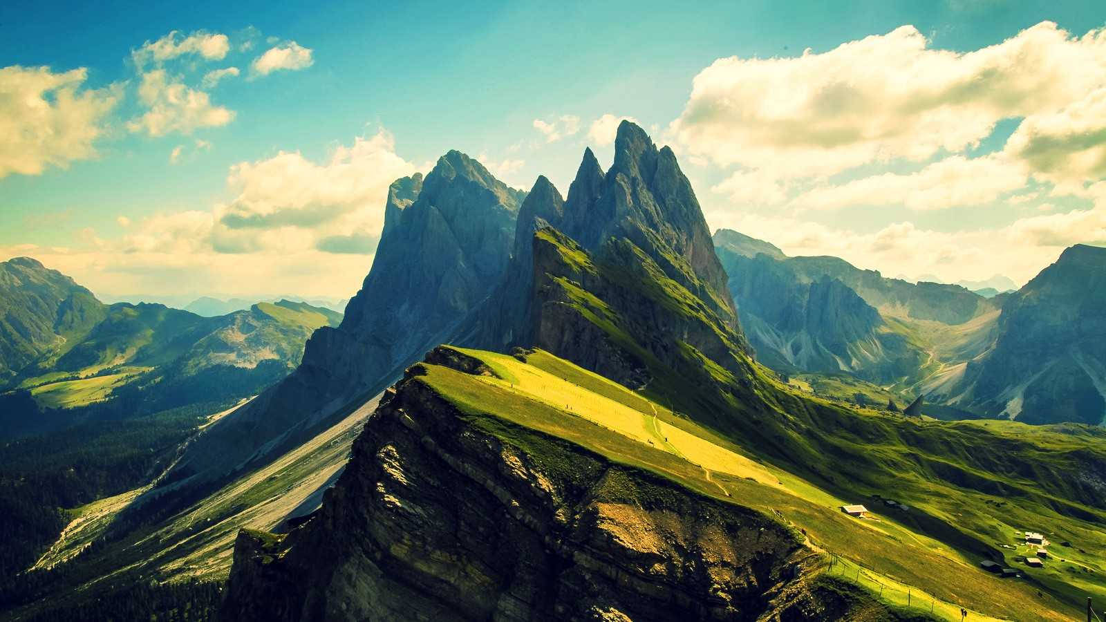1600X900 Mountain Wallpaper and Background