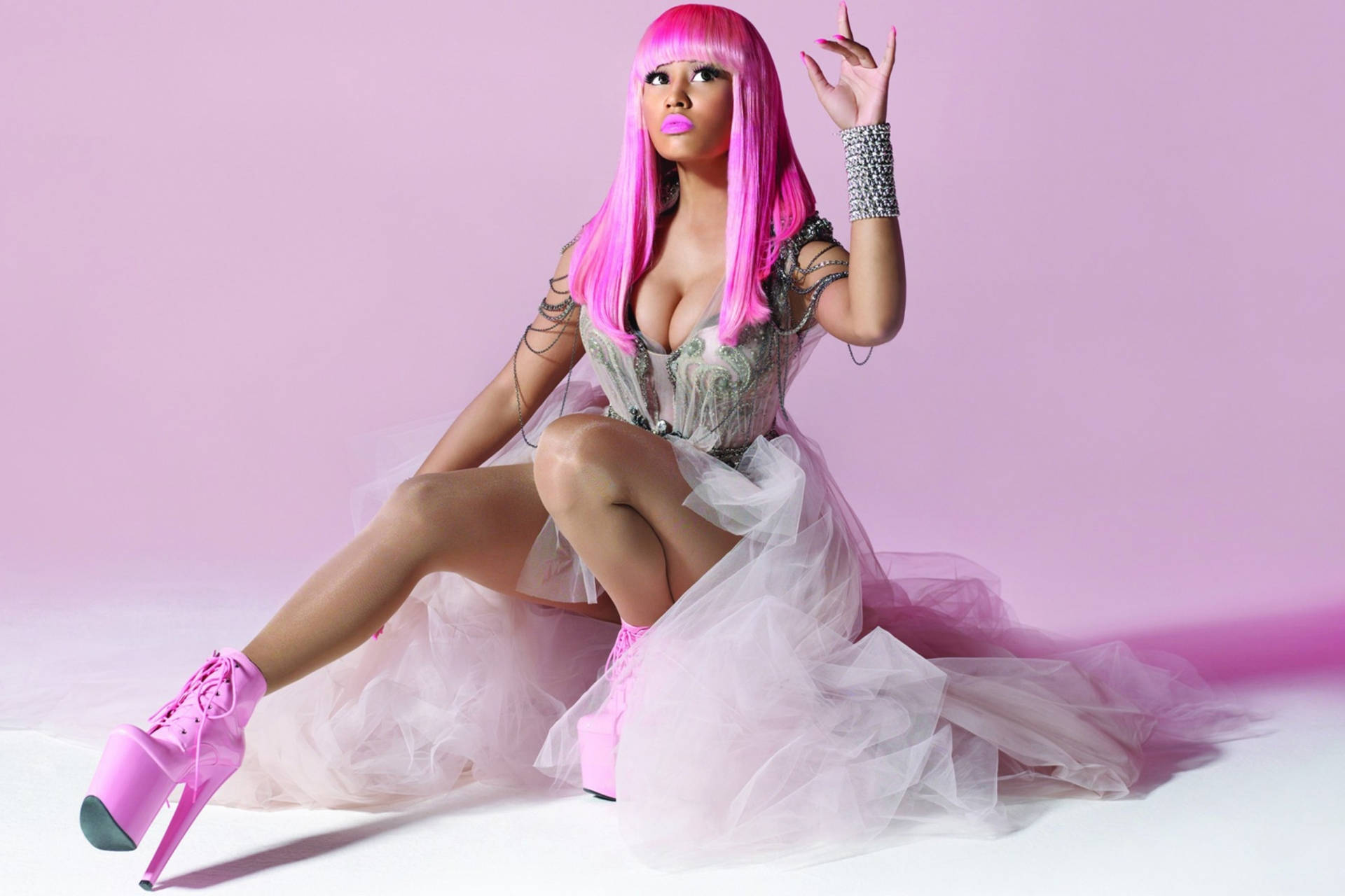 2880X1920 Nicki Minaj Wallpaper and Background