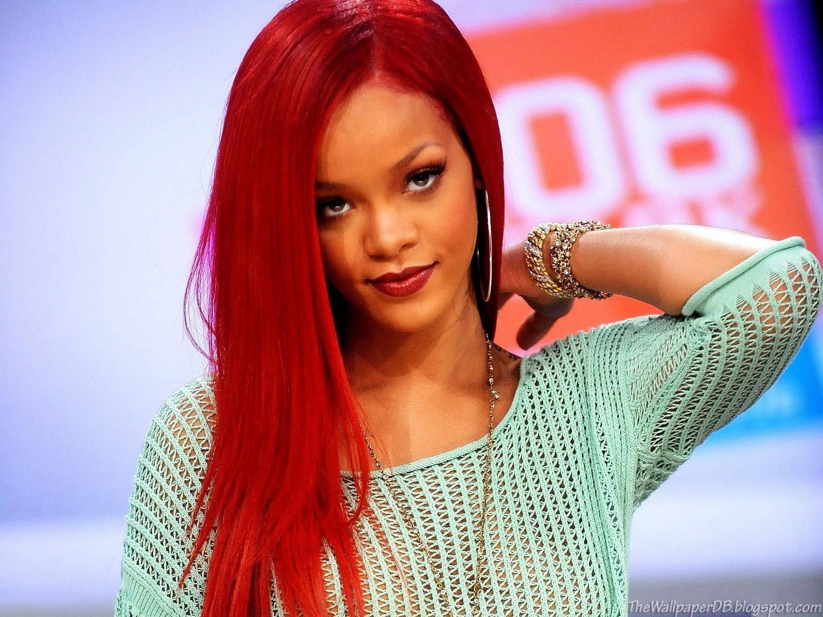 1600X1200 Rihanna Wallpaper and Background