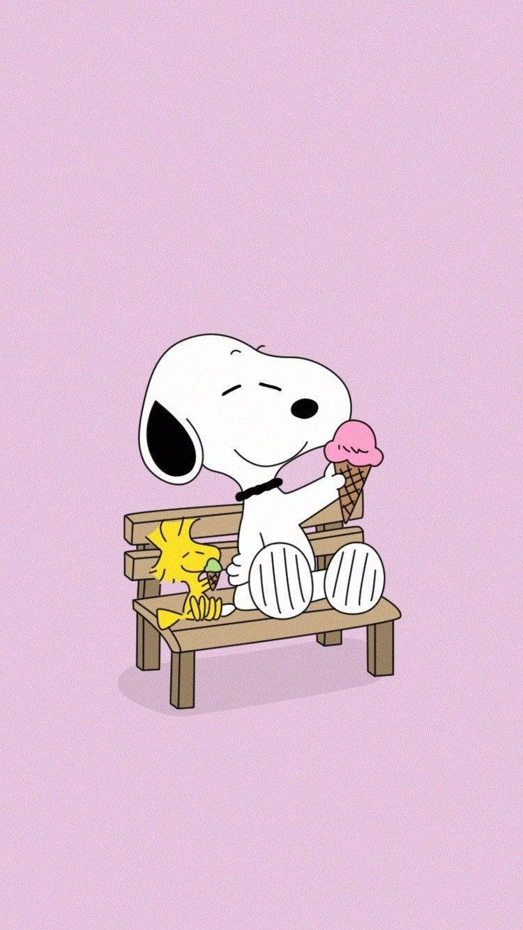 750X1334 Snoopy Wallpaper and Background
