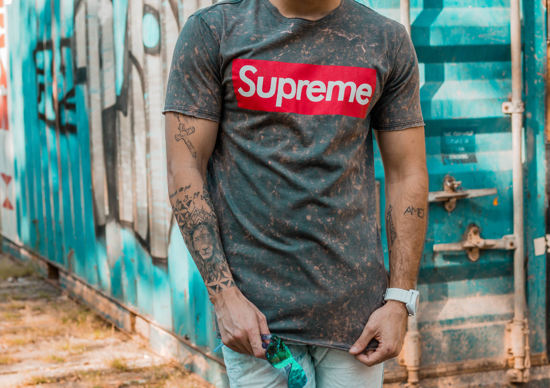 5173X3648 Supreme Wallpaper and Background