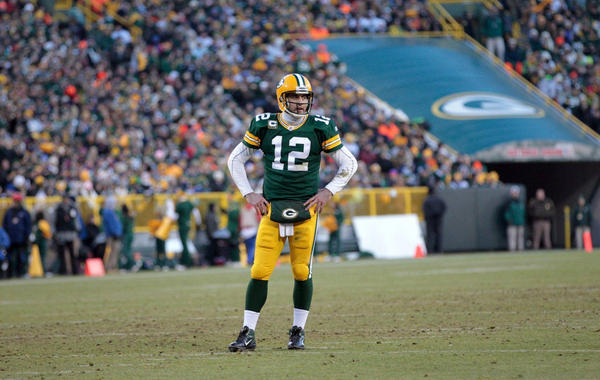 5120X3245 Aaron Rodgers Wallpaper and Background