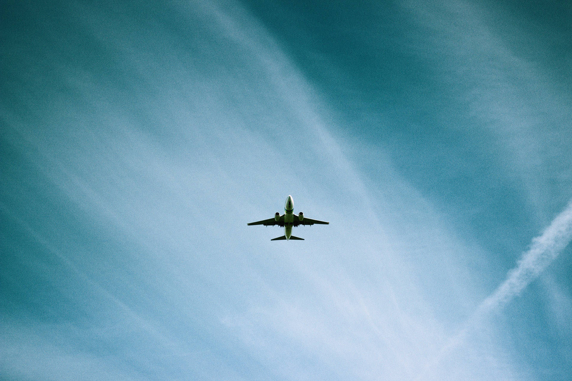 5184X3456 Airplane Wallpaper and Background