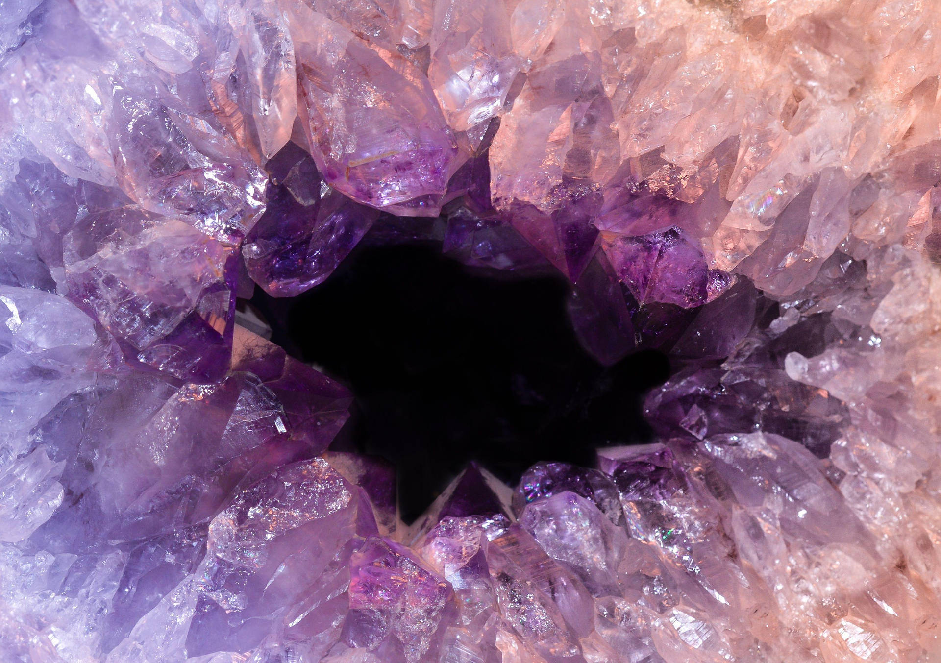 3107X2190 Amethyst Wallpaper and Background
