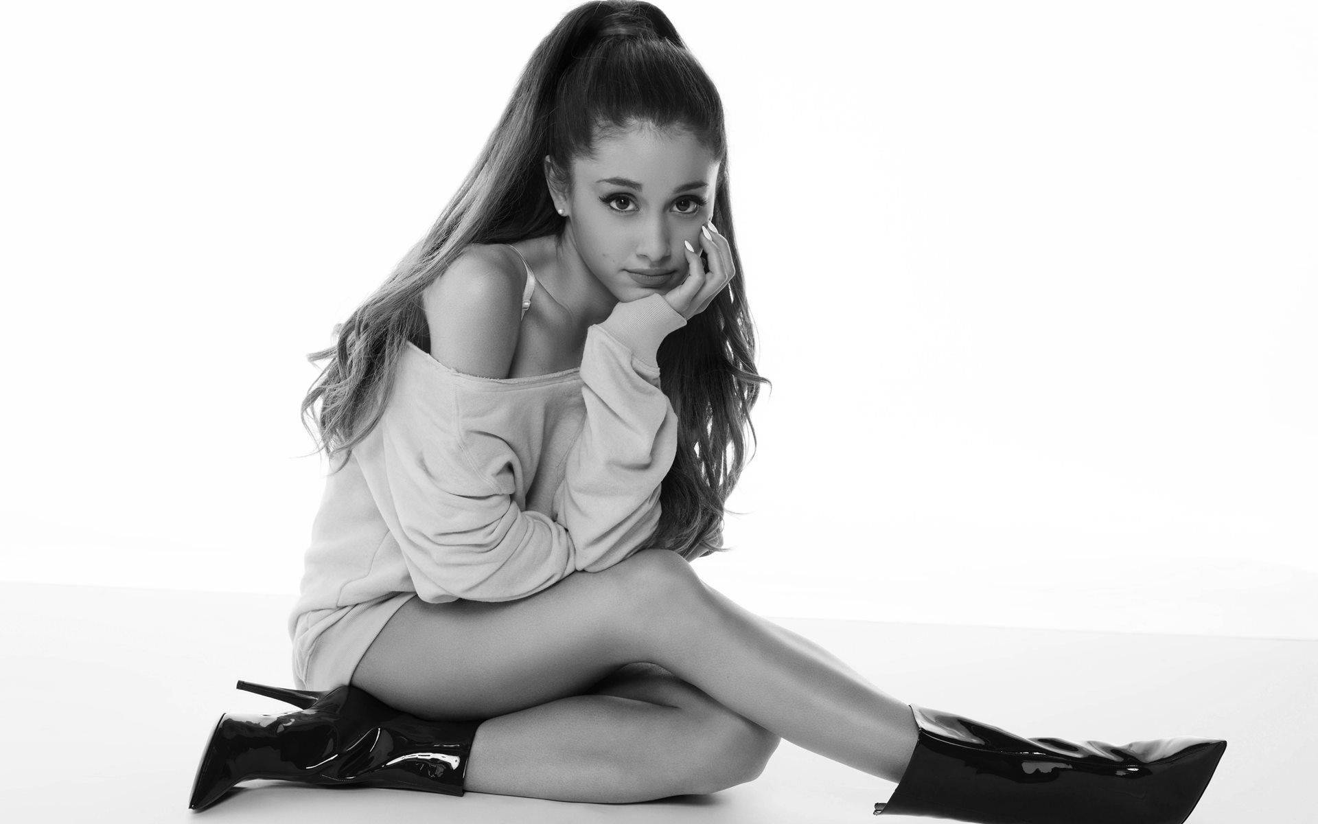 Ariana Grande 1920X1200 Wallpaper and Background Image