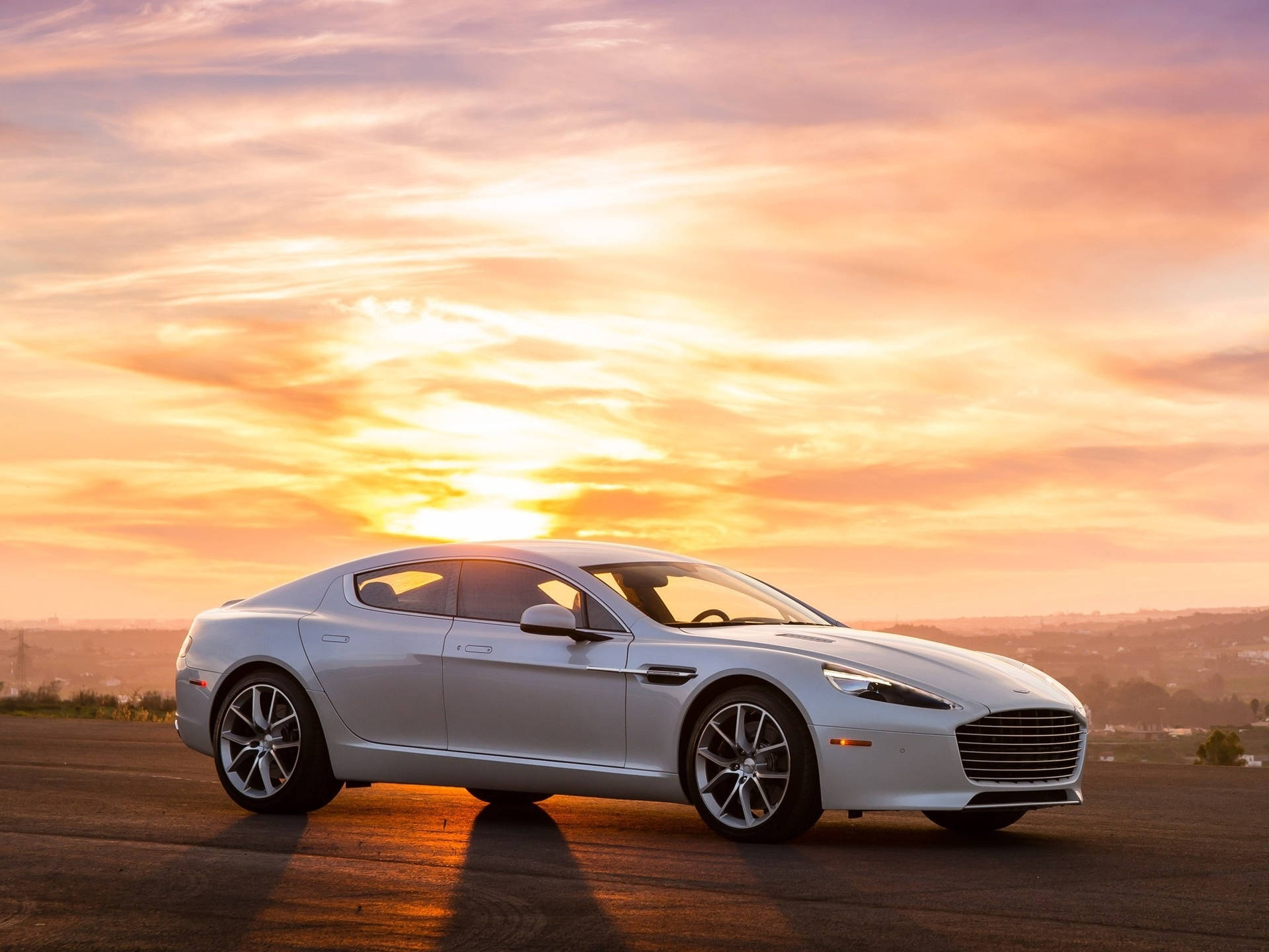 Aston Martin 2048X1536 Wallpaper and Background Image
