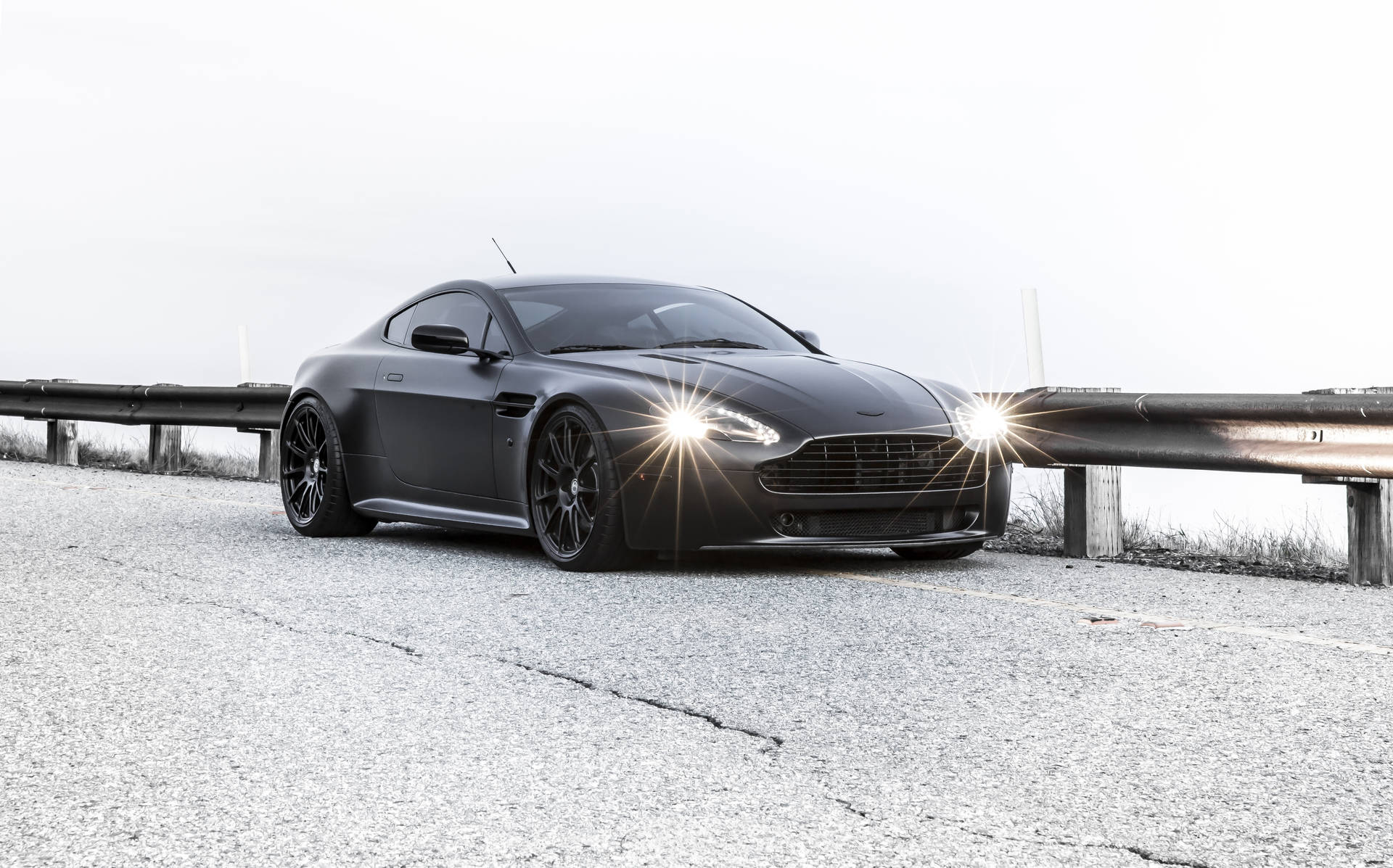 Aston Martin 5576X3475 Wallpaper and Background Image