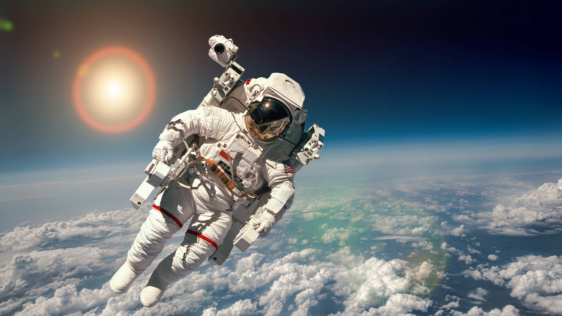 Astronaut 2880X1620 Wallpaper and Background Image