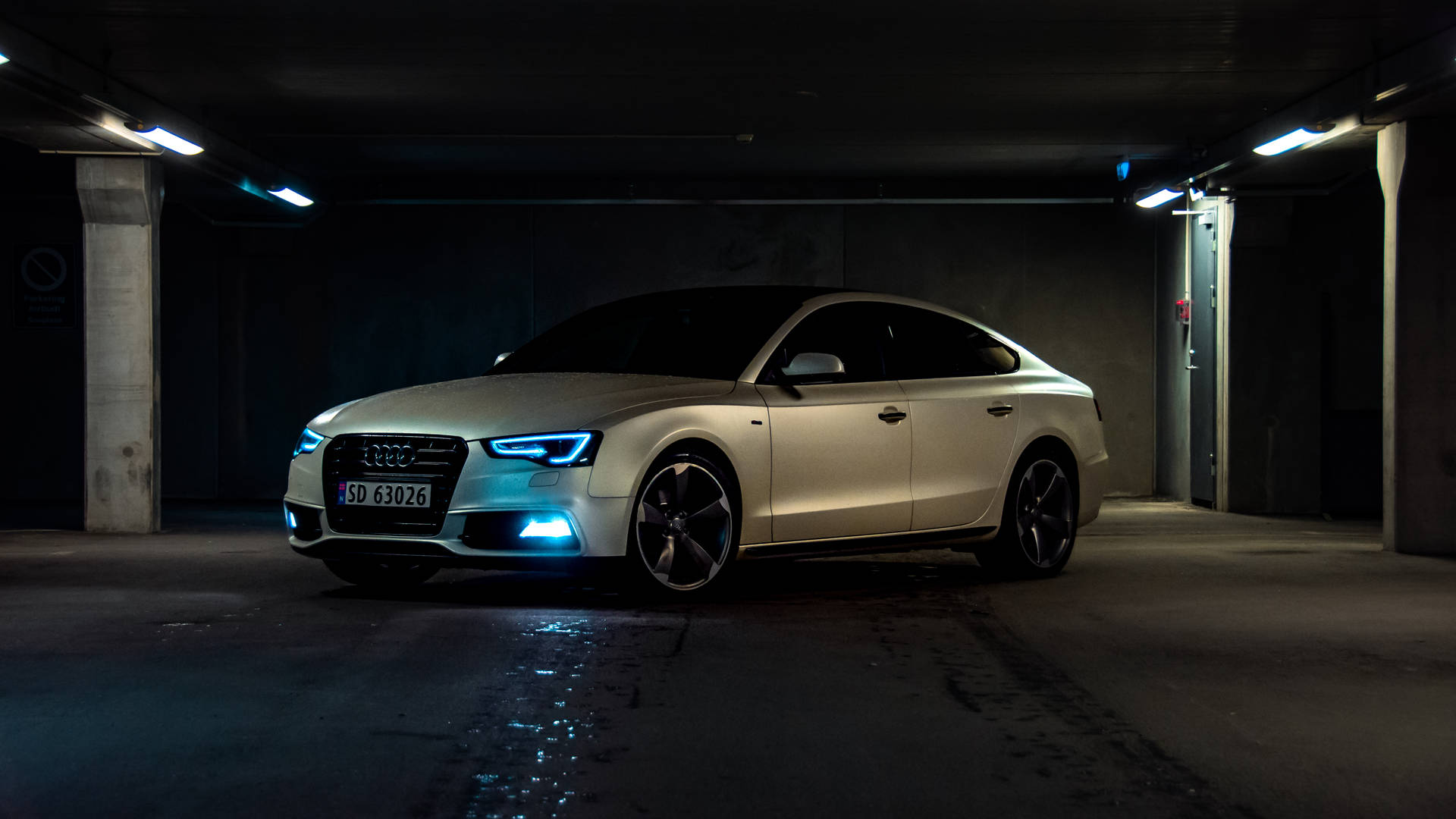 5980X3364 Audi Wallpaper and Background