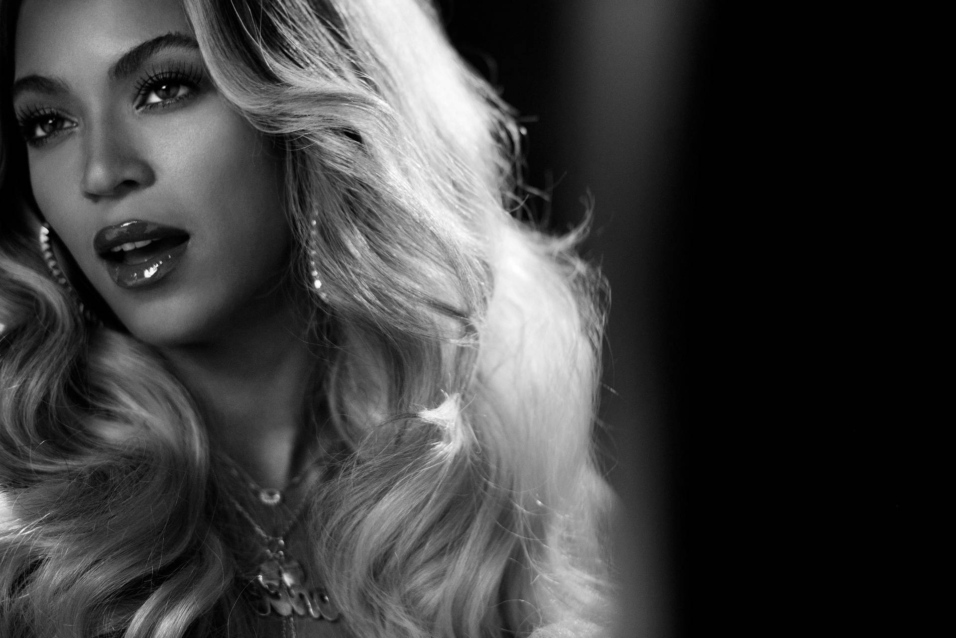 2560X1709 Beyonce Wallpaper and Background