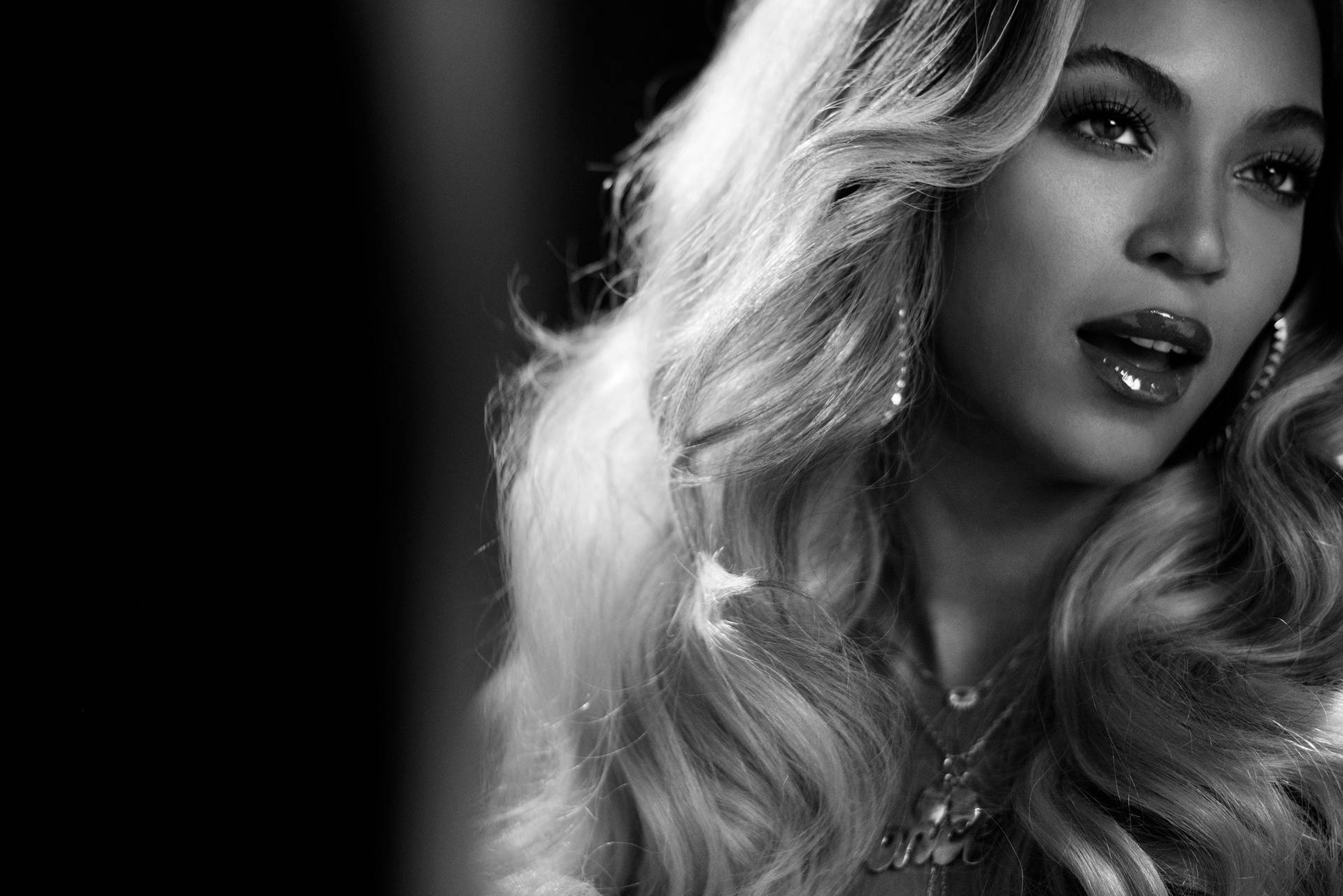 2560X1709 Beyonce Wallpaper and Background