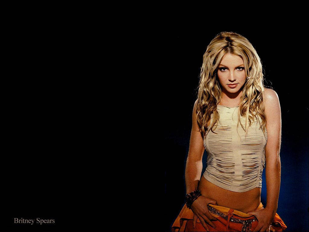 Britney Spears 1024X768 wallpaper