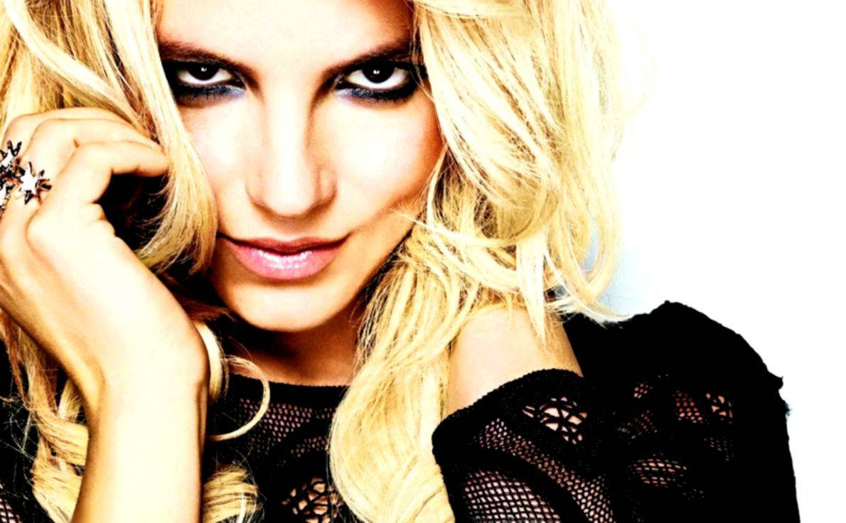Britney Spears 1190X736 wallpaper