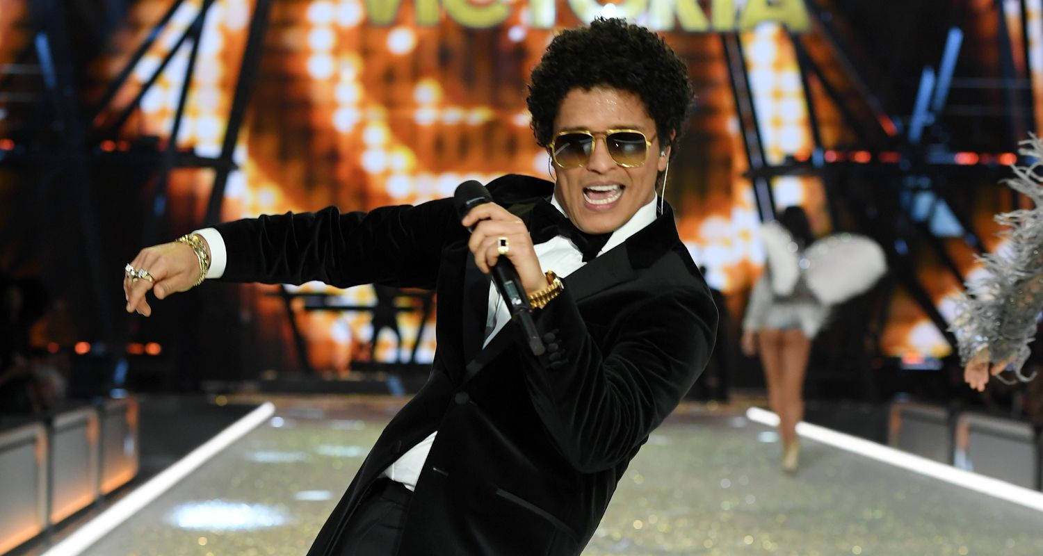 Bruno Mars 1500X800 Wallpaper and Background Image
