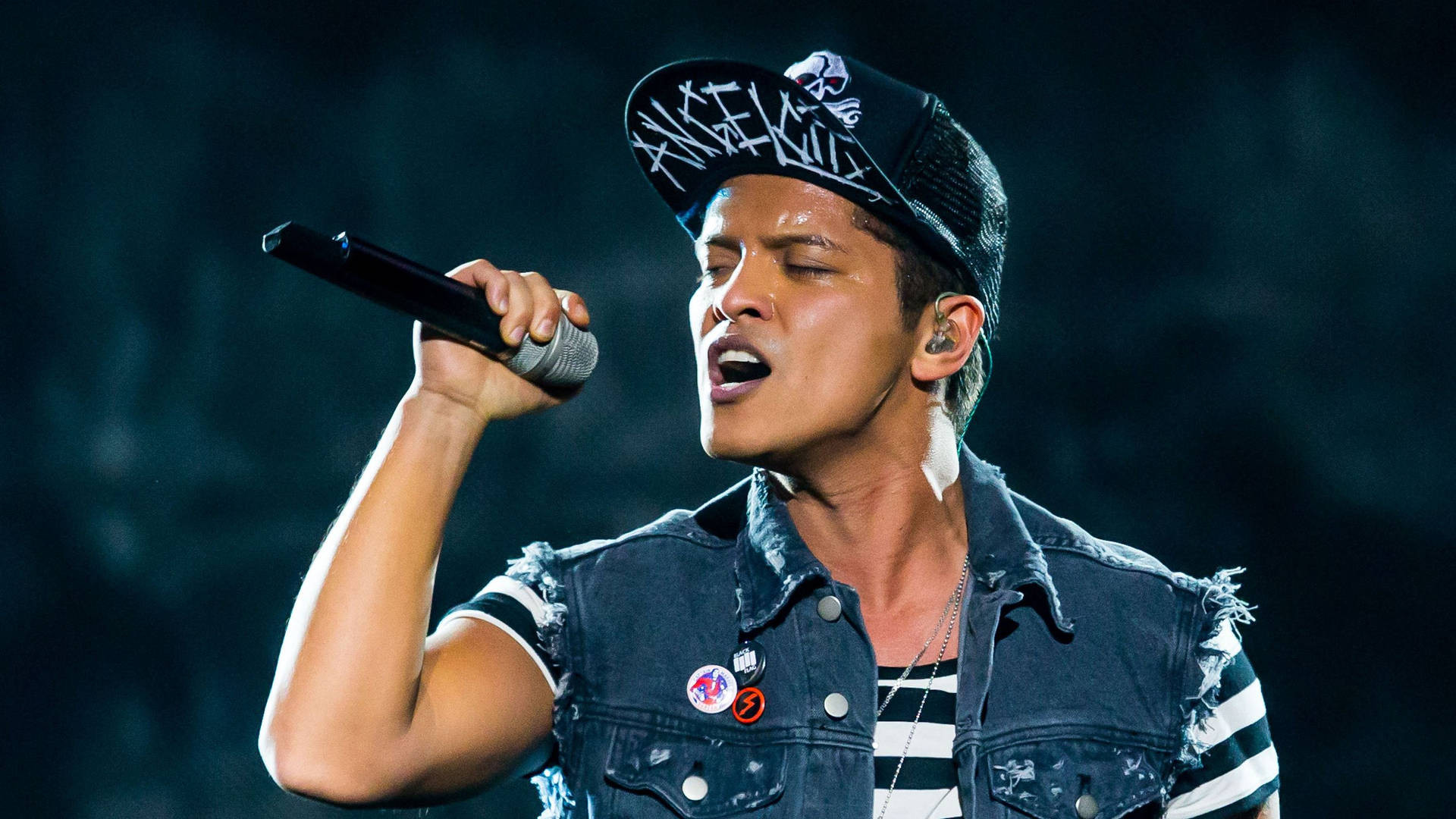 2741X1542 Bruno Mars Wallpaper and Background