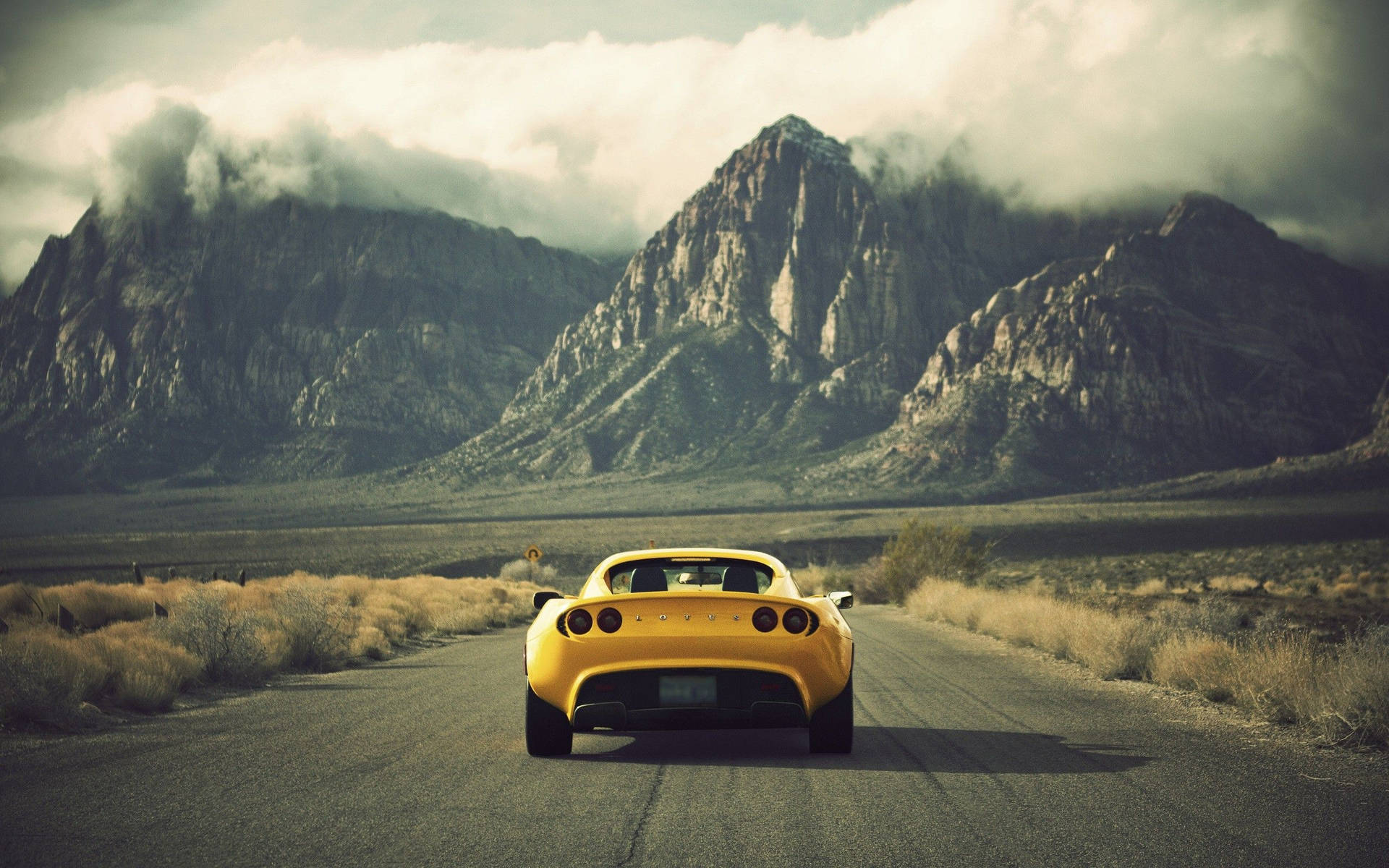 Car 2560X1600 Wallpaper and Background Image