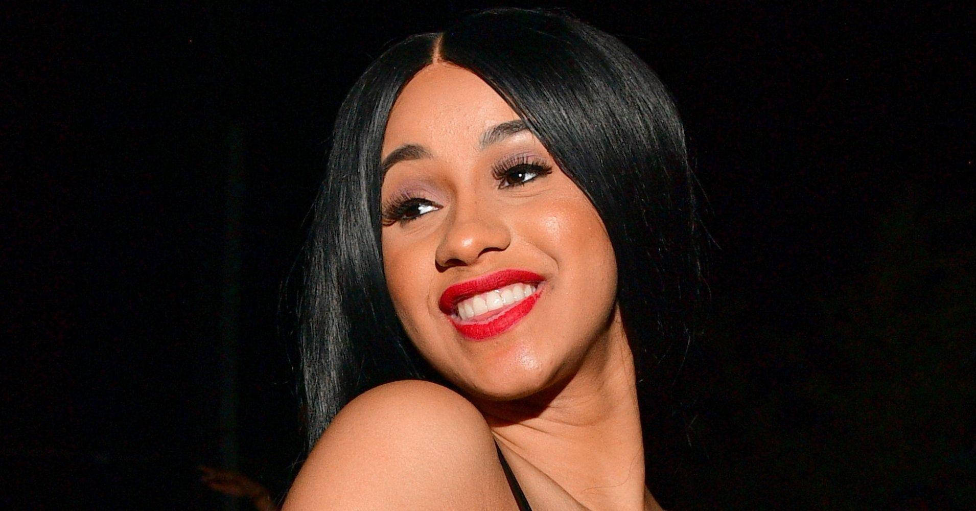 Cardi B 1910X1000 Wallpaper and Background Image
