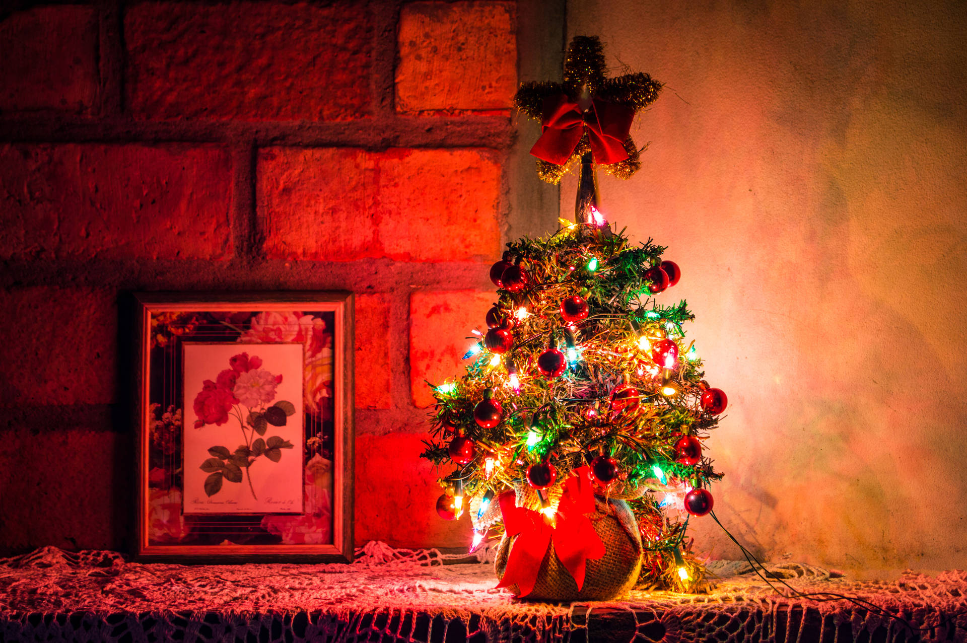 6016X4000 Christmas Tree Wallpaper and Background