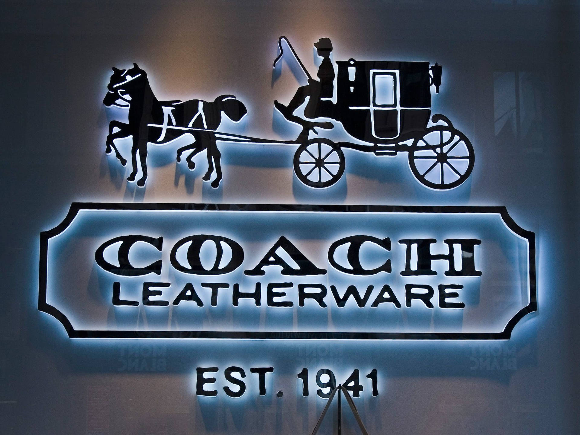 Coach 2048X1536 Wallpaper and Background Image