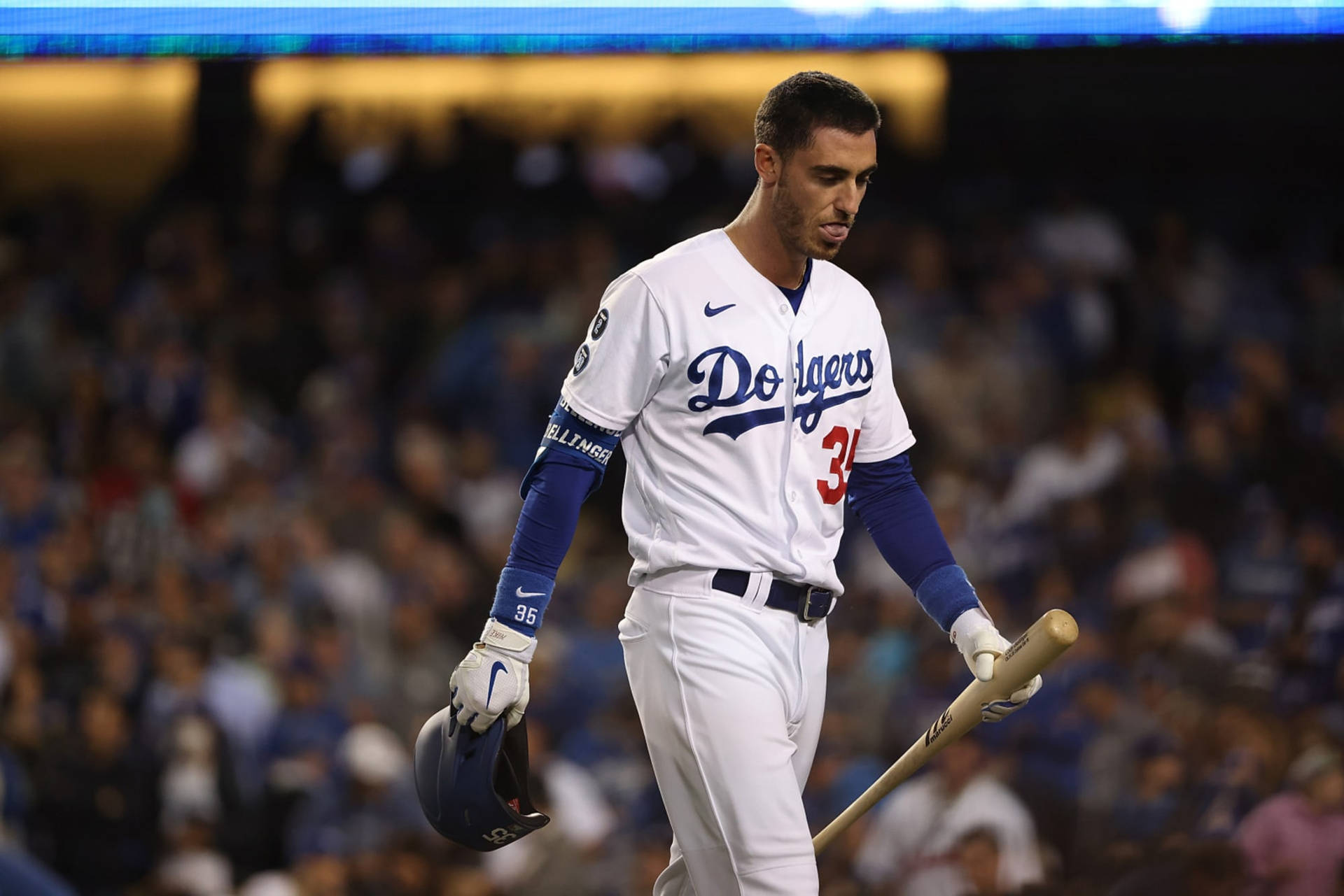 2000X1334 Cody Bellinger Wallpaper and Background