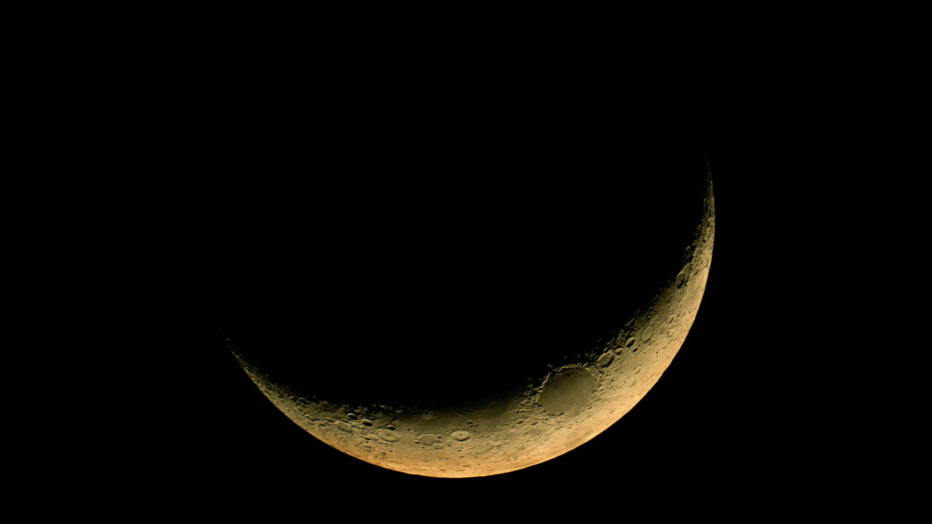 Crescent Moon 2048X1152 Wallpaper and Background Image