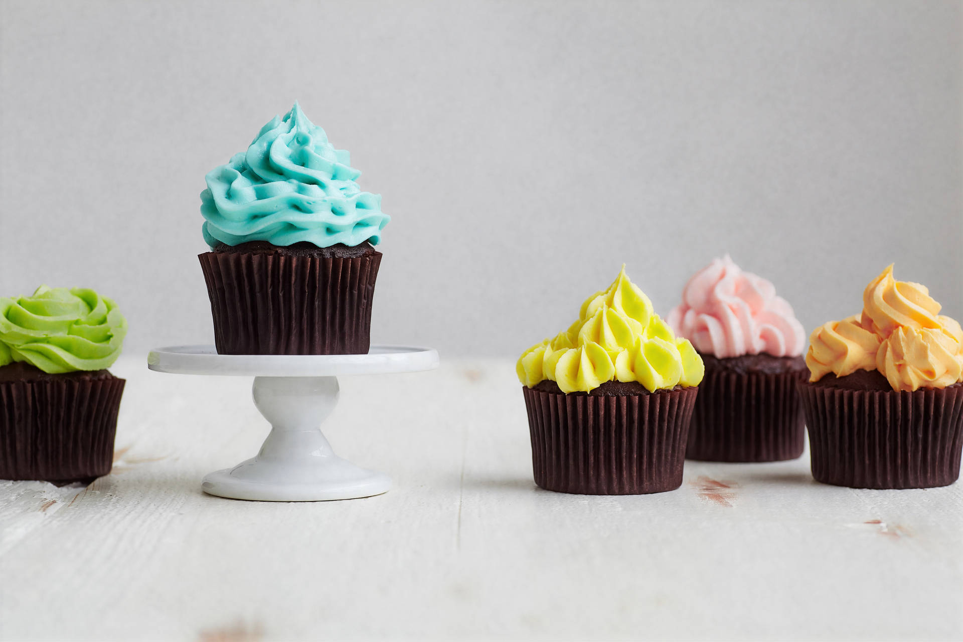 12000X8000 Cupcake Wallpaper and Background