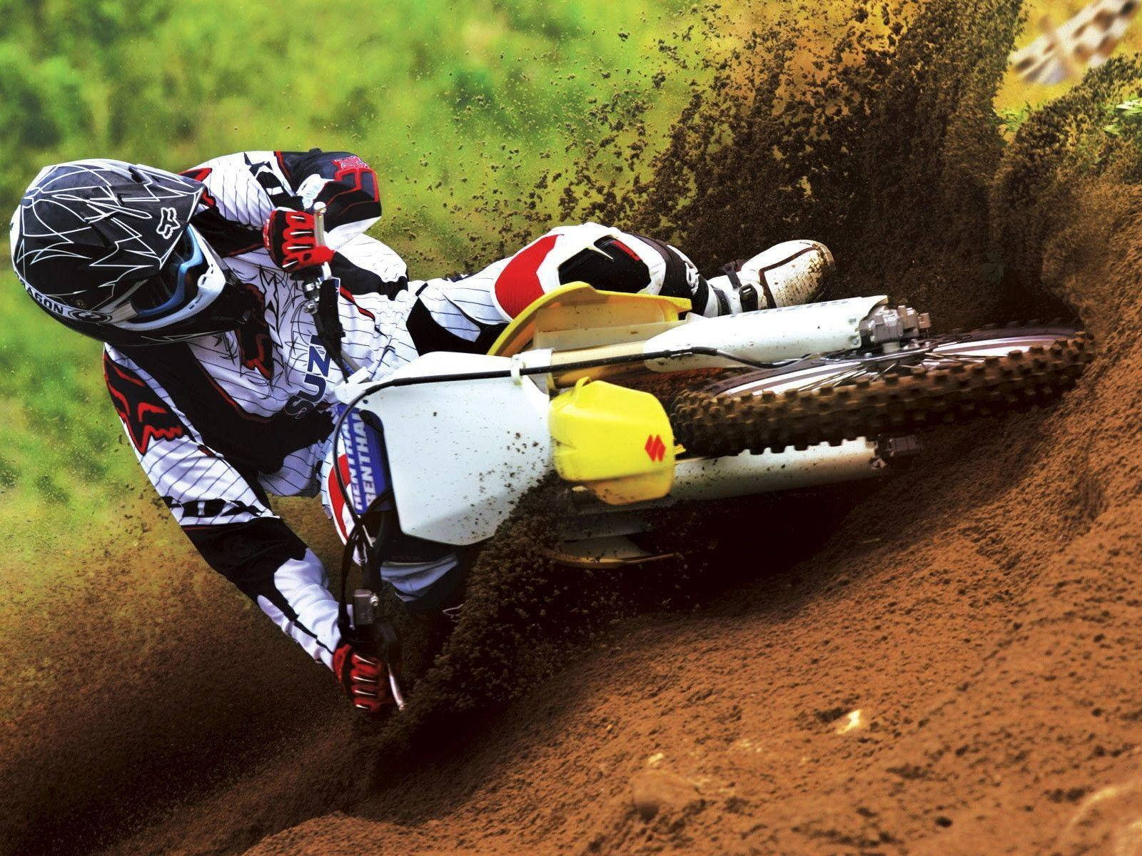 Dirt Bike 1600X1200 Wallpaper and Background Image