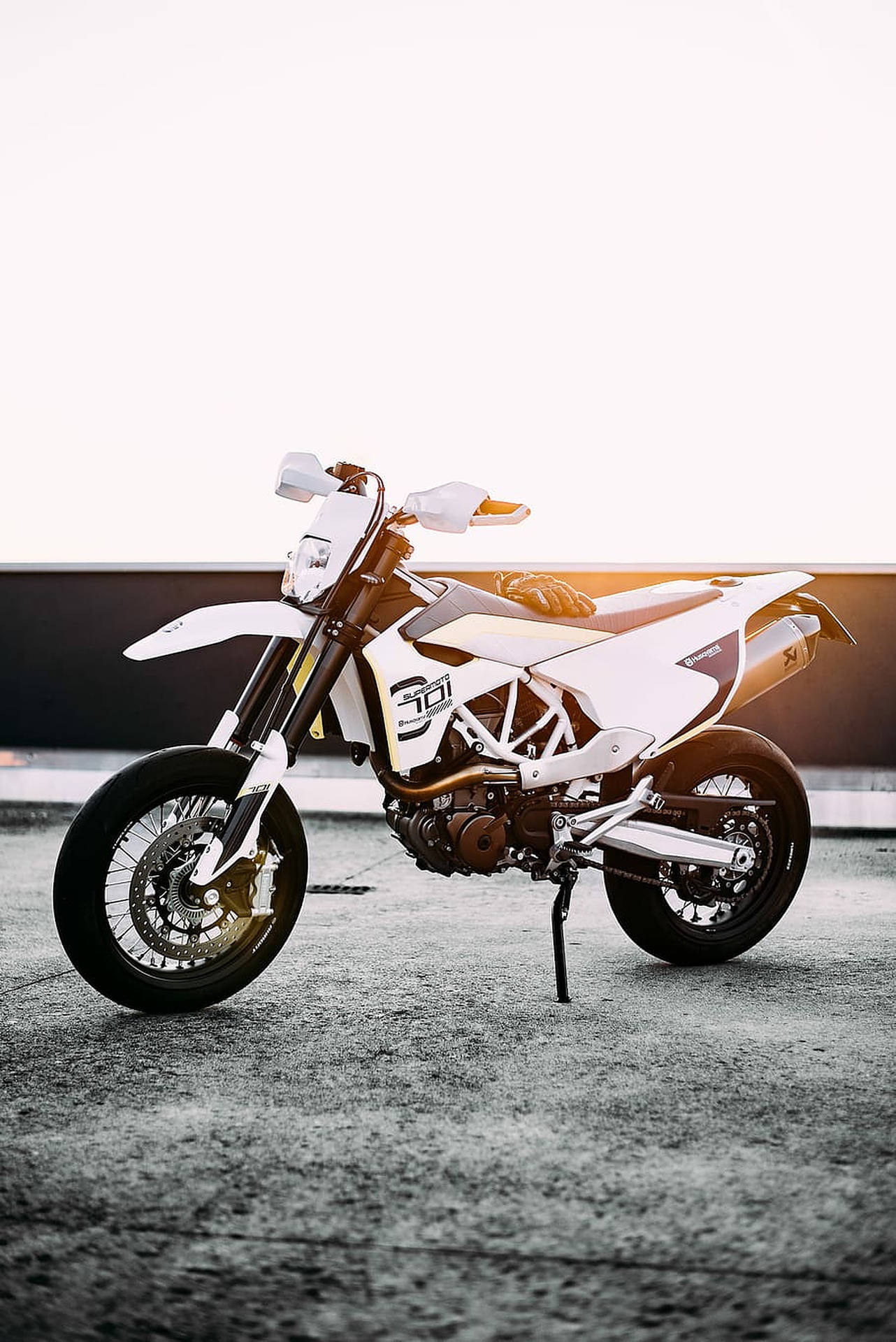 Dirt Bike 1820X2726 Wallpaper and Background Image