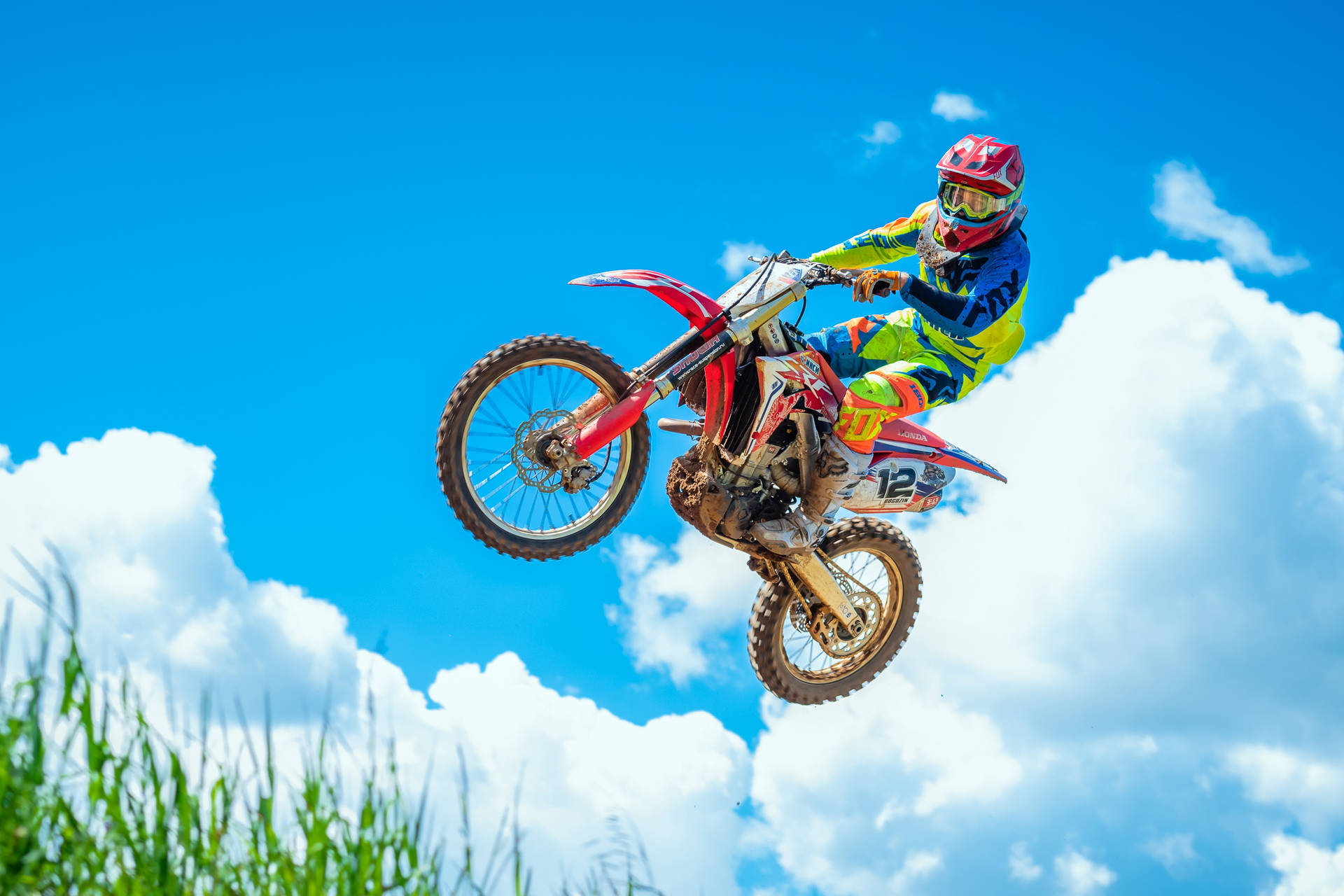 Dirt Bike 2560X1707 Wallpaper and Background Image