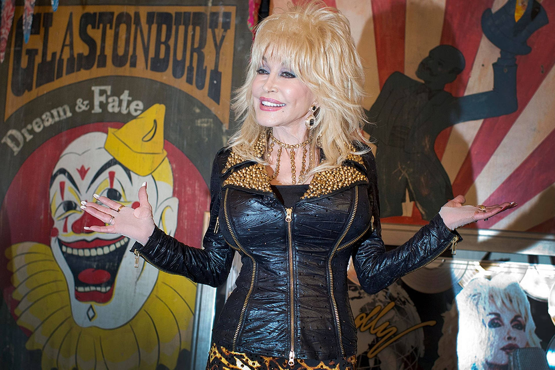 2197X1463 Dolly Parton Wallpaper and Background