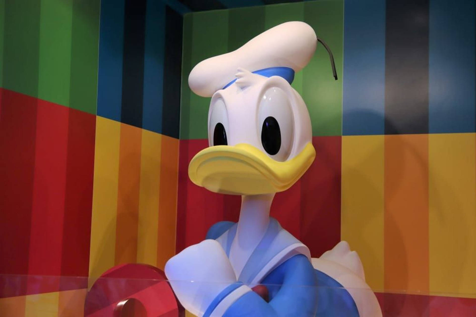 2048X1366 Donald Duck Wallpaper and Background