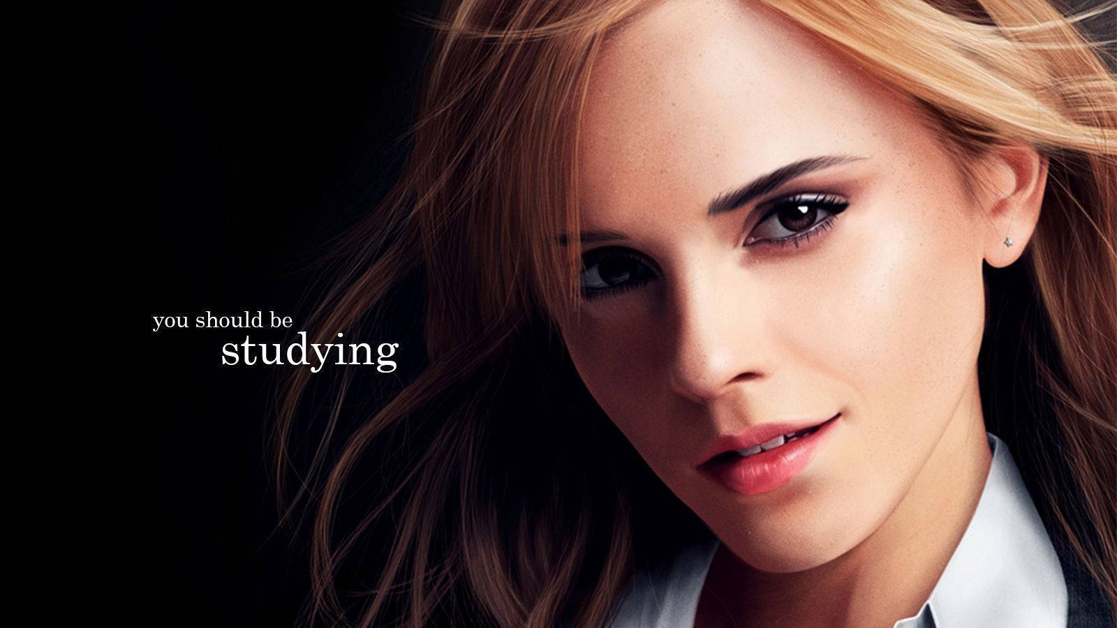 Emma Watson 1600X900 Wallpaper and Background Image