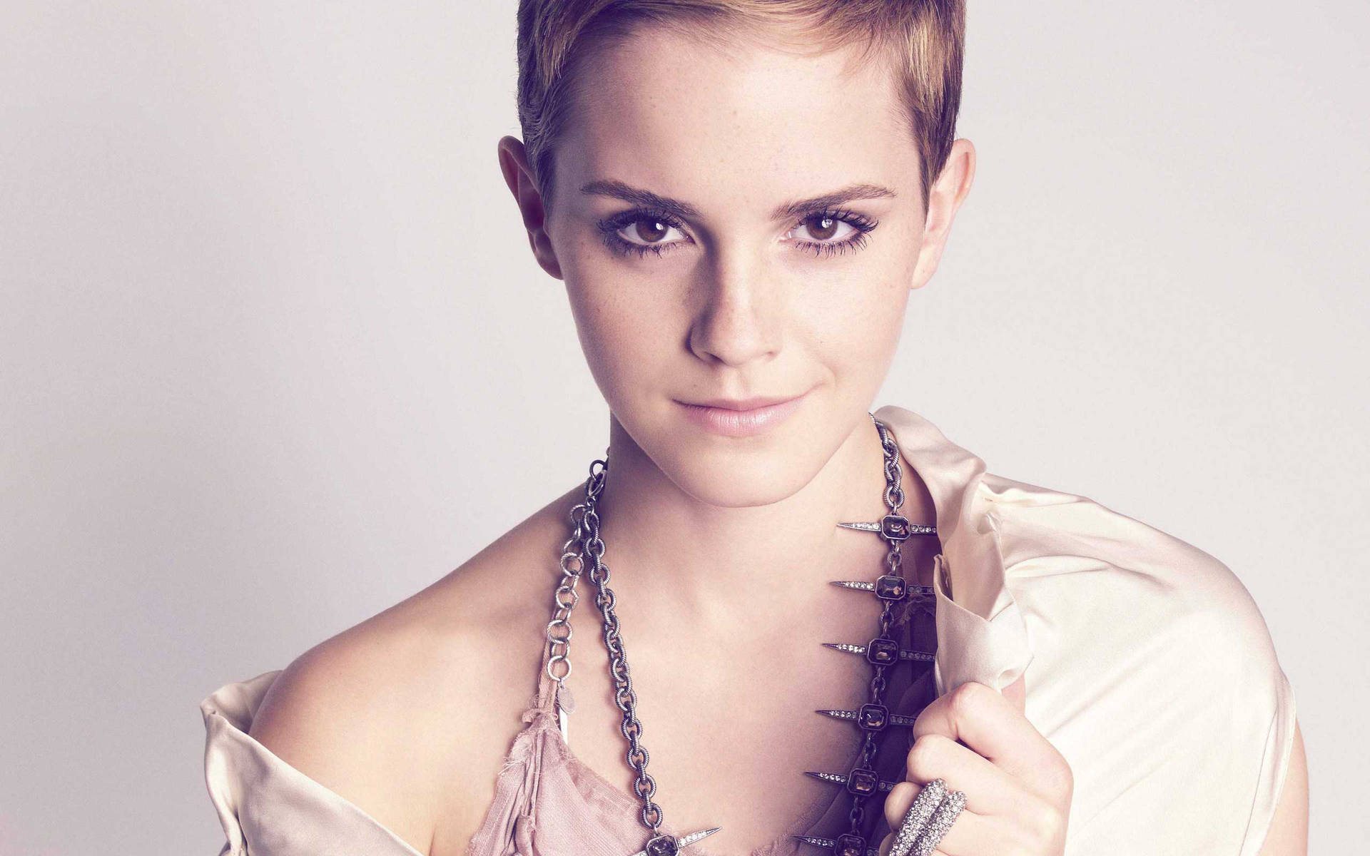 Emma Watson 2560X1600 Wallpaper and Background Image