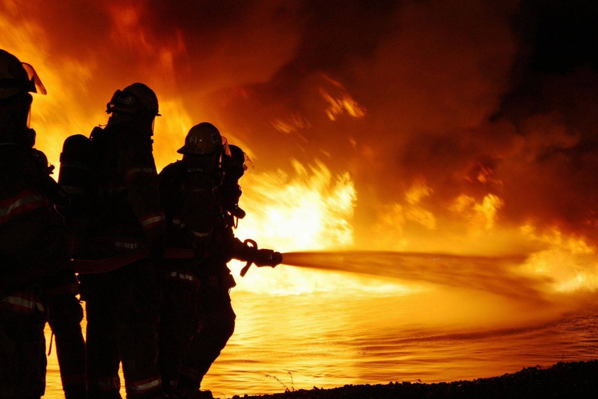 1920X1280 Firefighter Wallpaper and Background