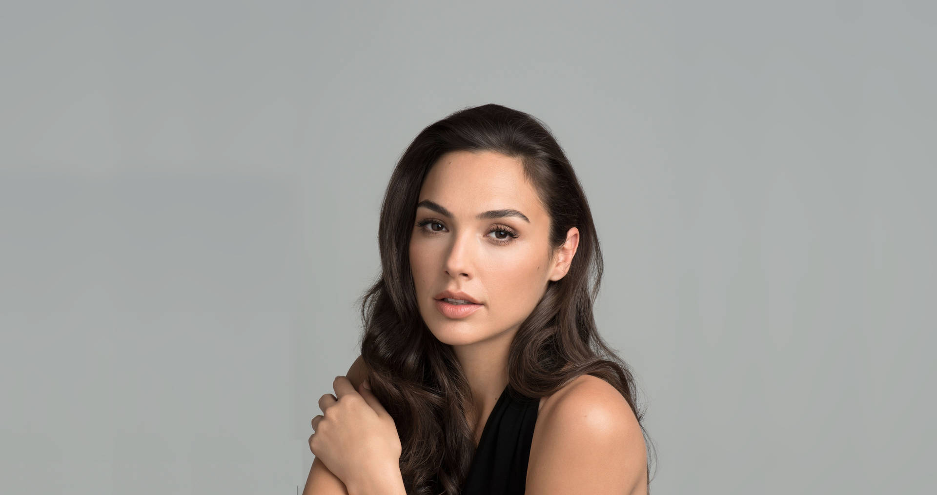 5000X2644 Gal Gadot Wallpaper and Background