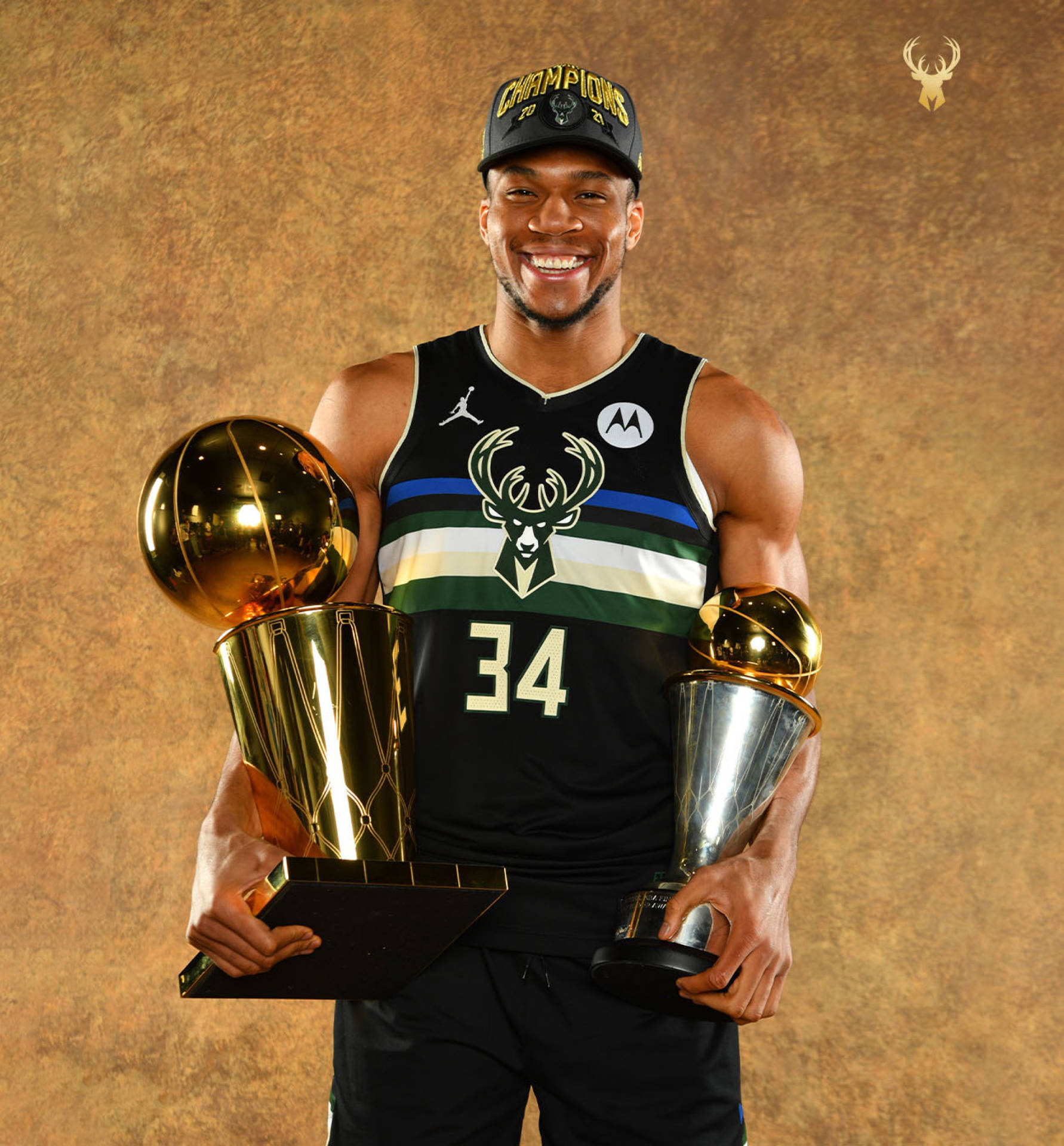Giannis Antetokounmpo 2088X2250 Wallpaper and Background Image