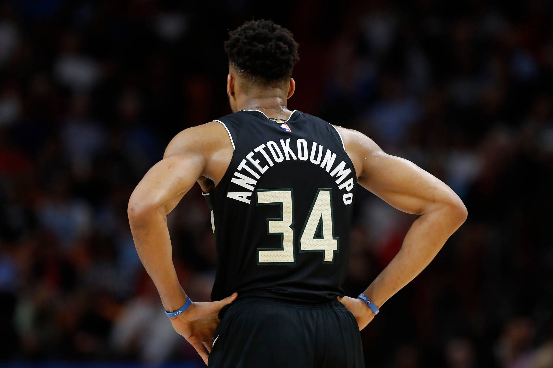 Giannis Antetokounmpo 3200X2134 Wallpaper and Background Image