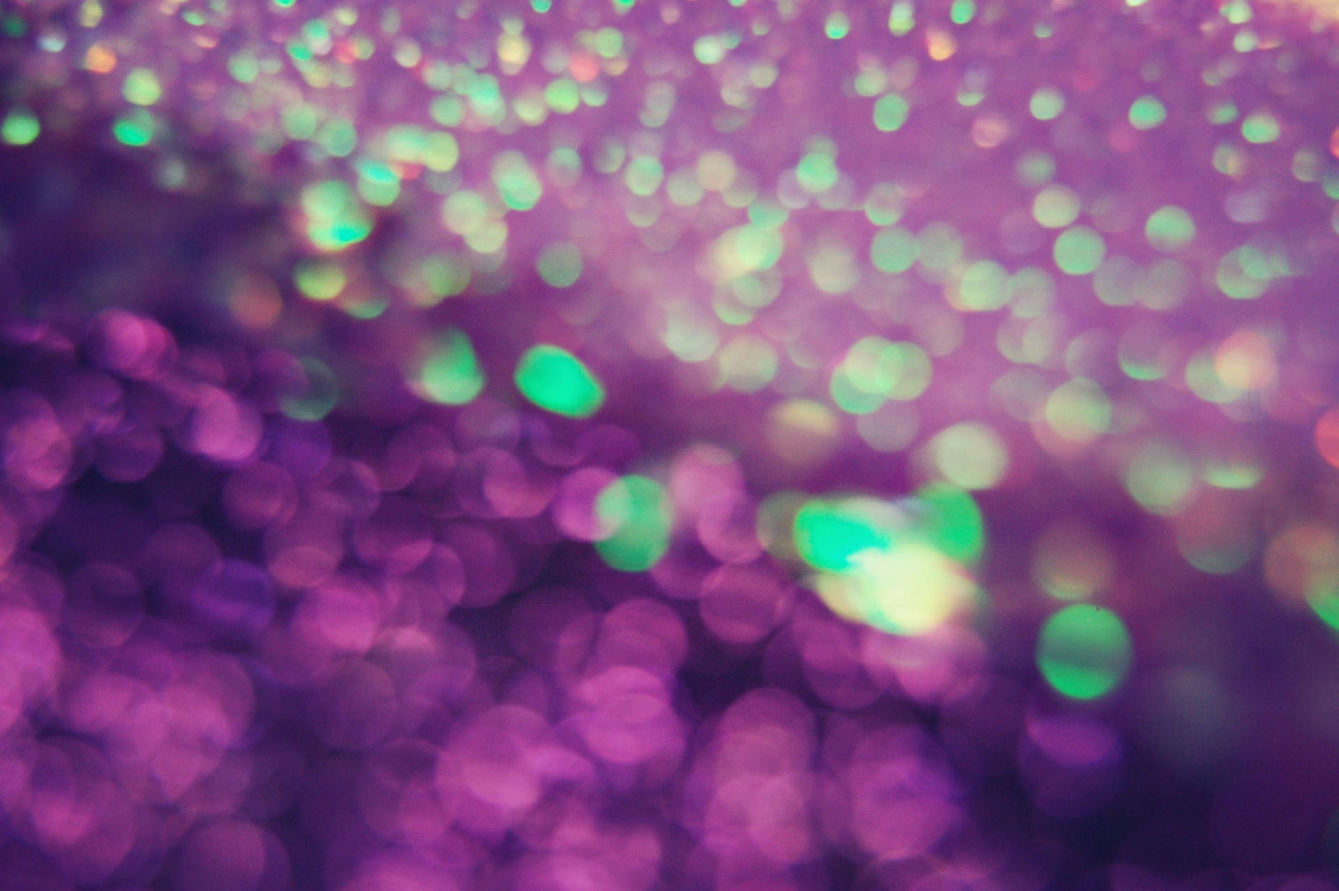 Glitter 3008X2000 Wallpaper and Background Image